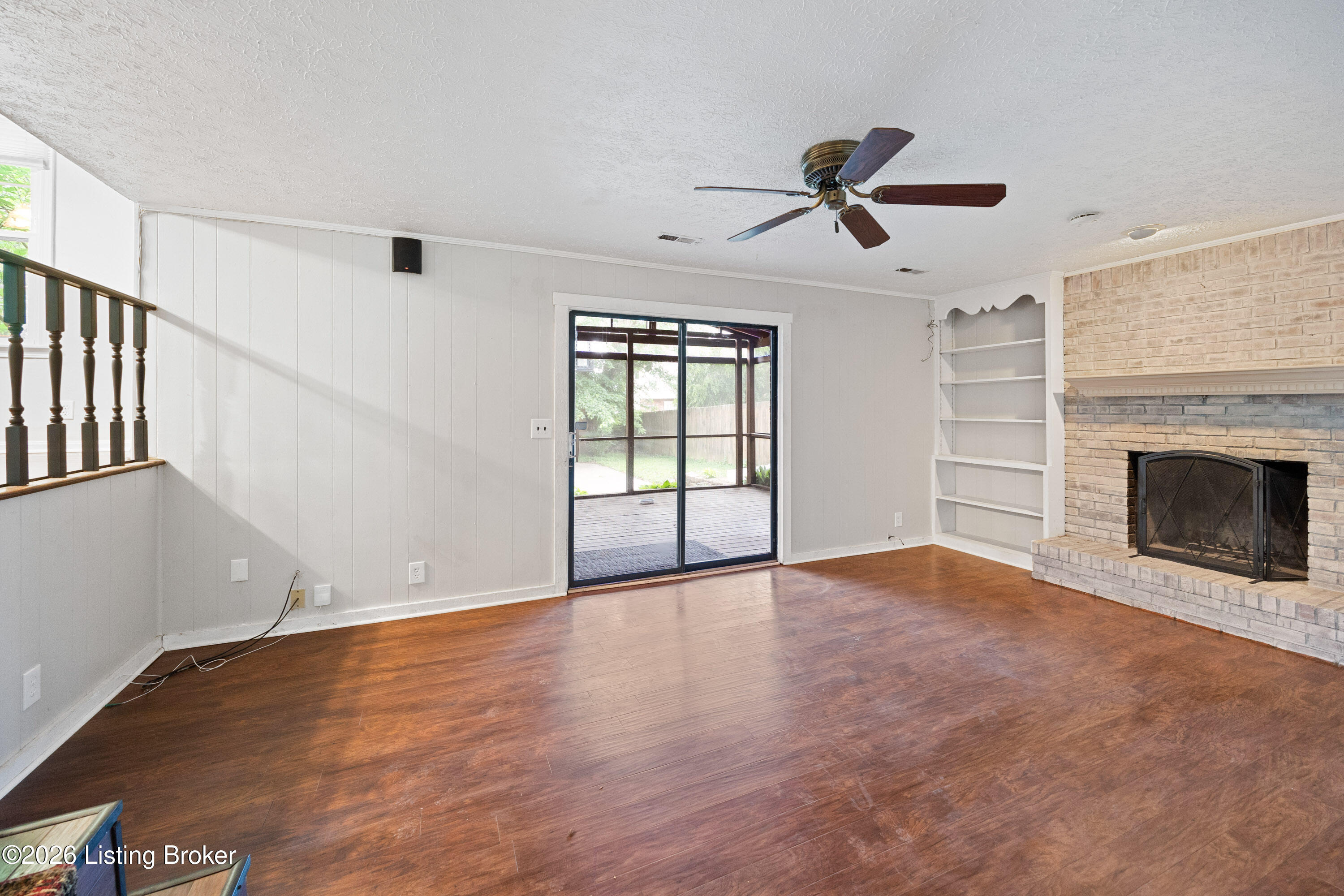 8215 Chickering Way Property Photo 11