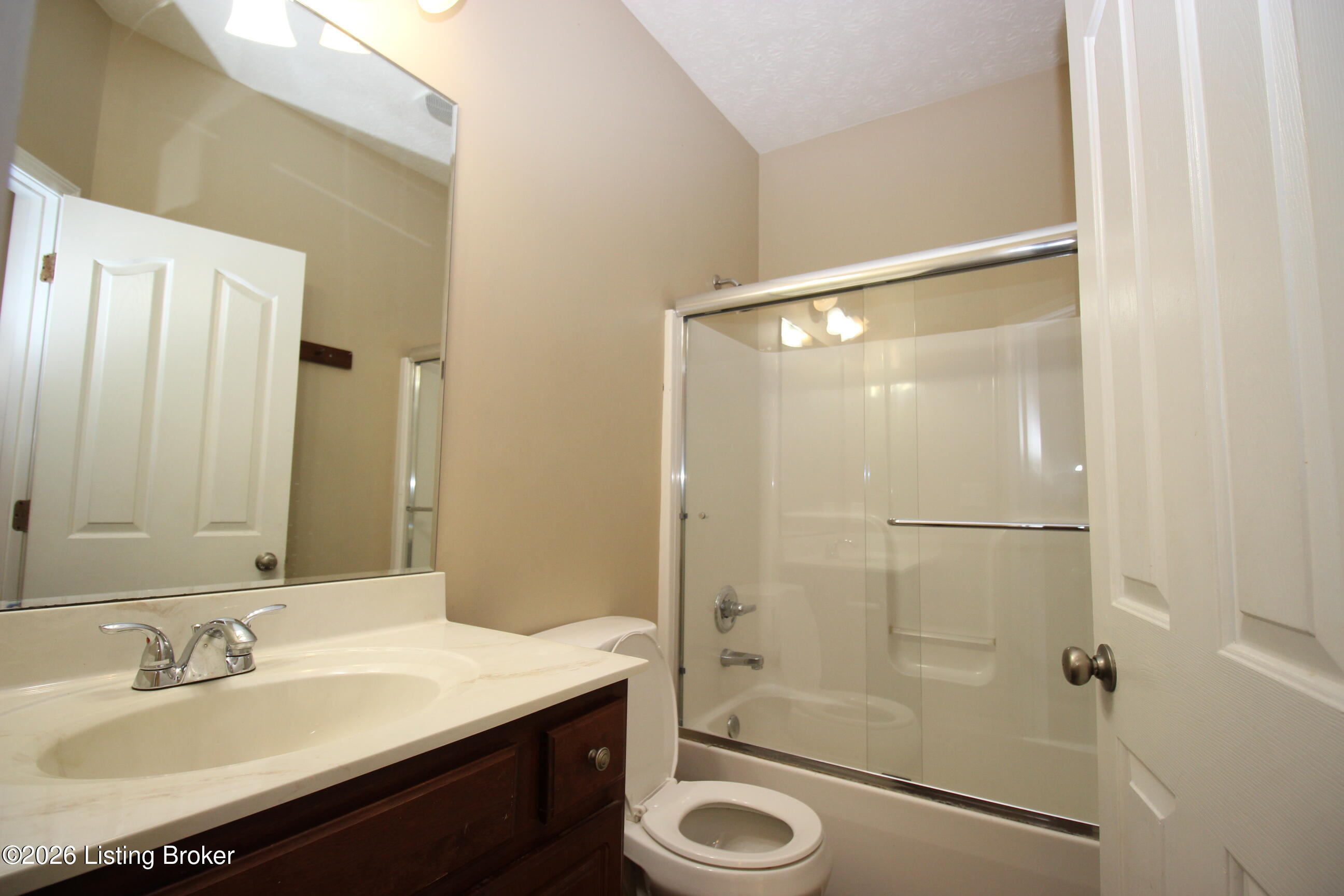 6800 Brook Terrace Dr Property Photo 13