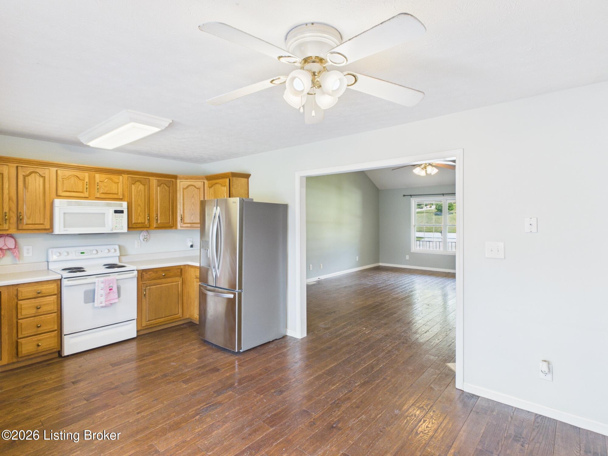 4205 Wine Cellar Ct Property Photo 10