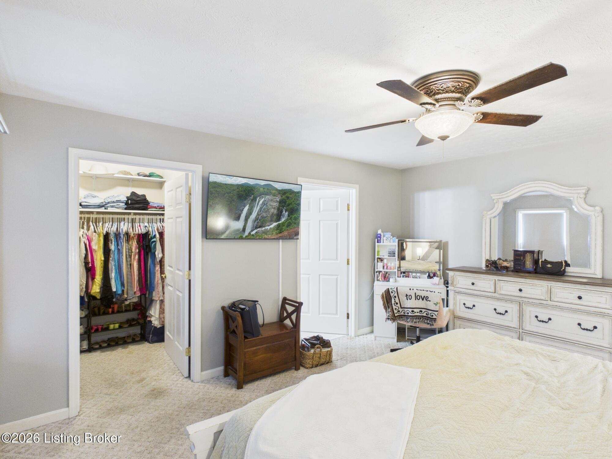 4205 Wine Cellar Ct Property Photo 16