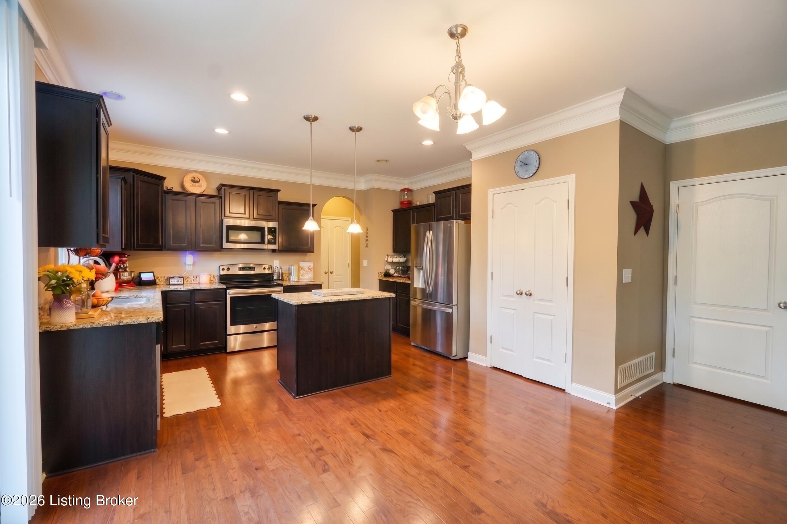9105 Blue Boulder Ct