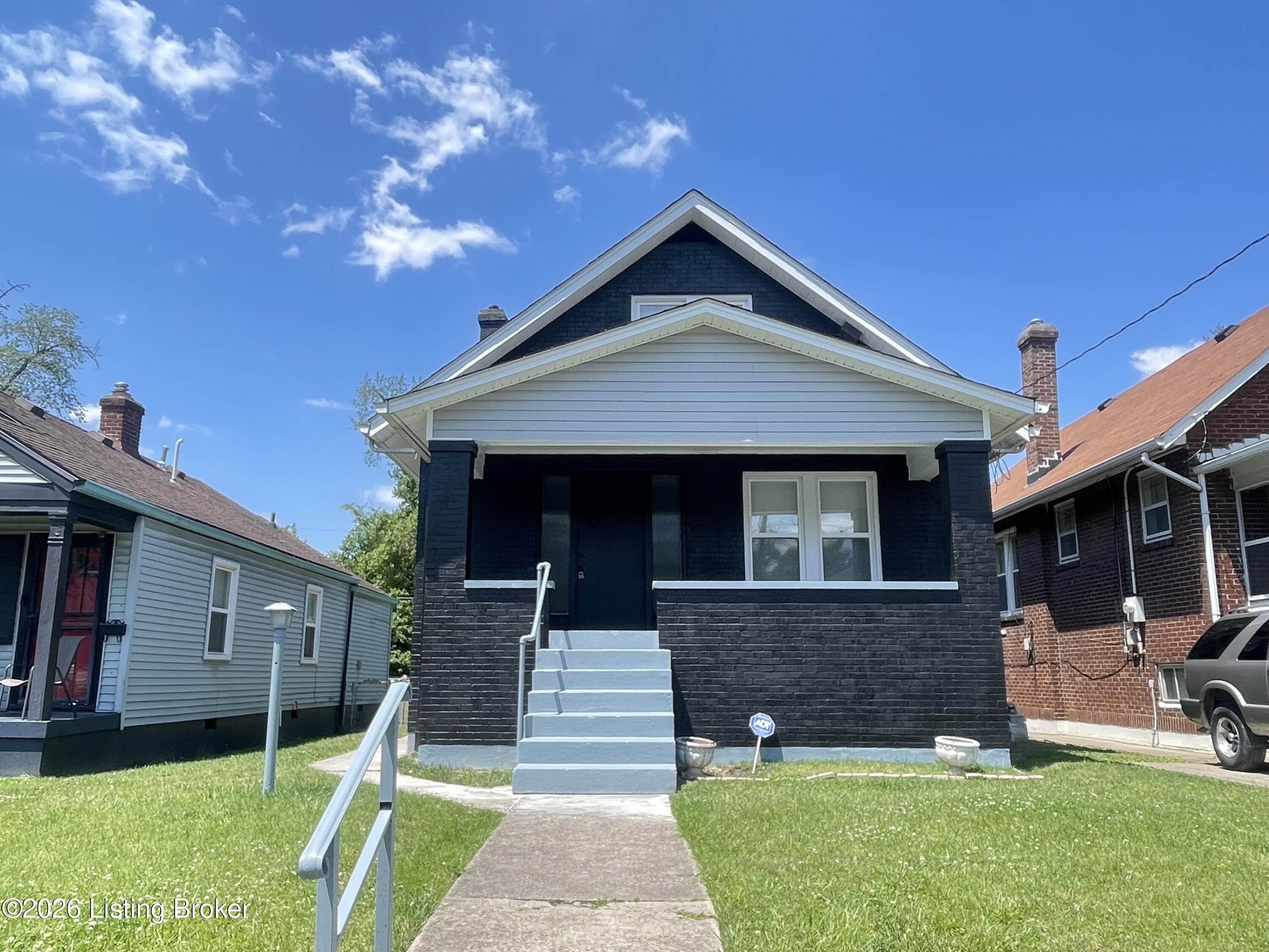 1008 S 40th St Property Photo 1