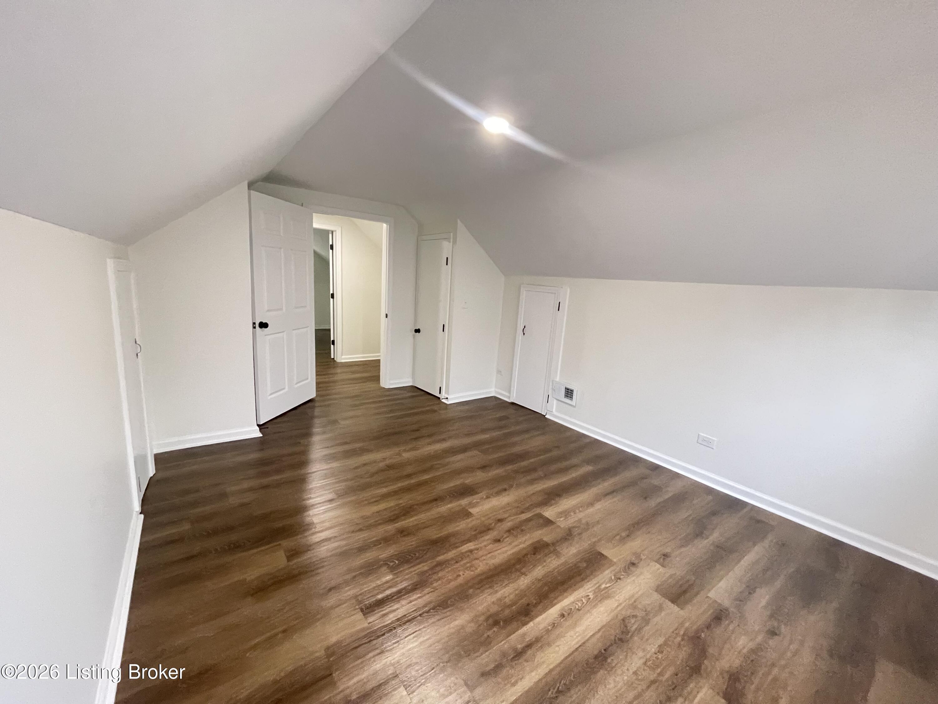 1008 S 40th St Property Photo 18