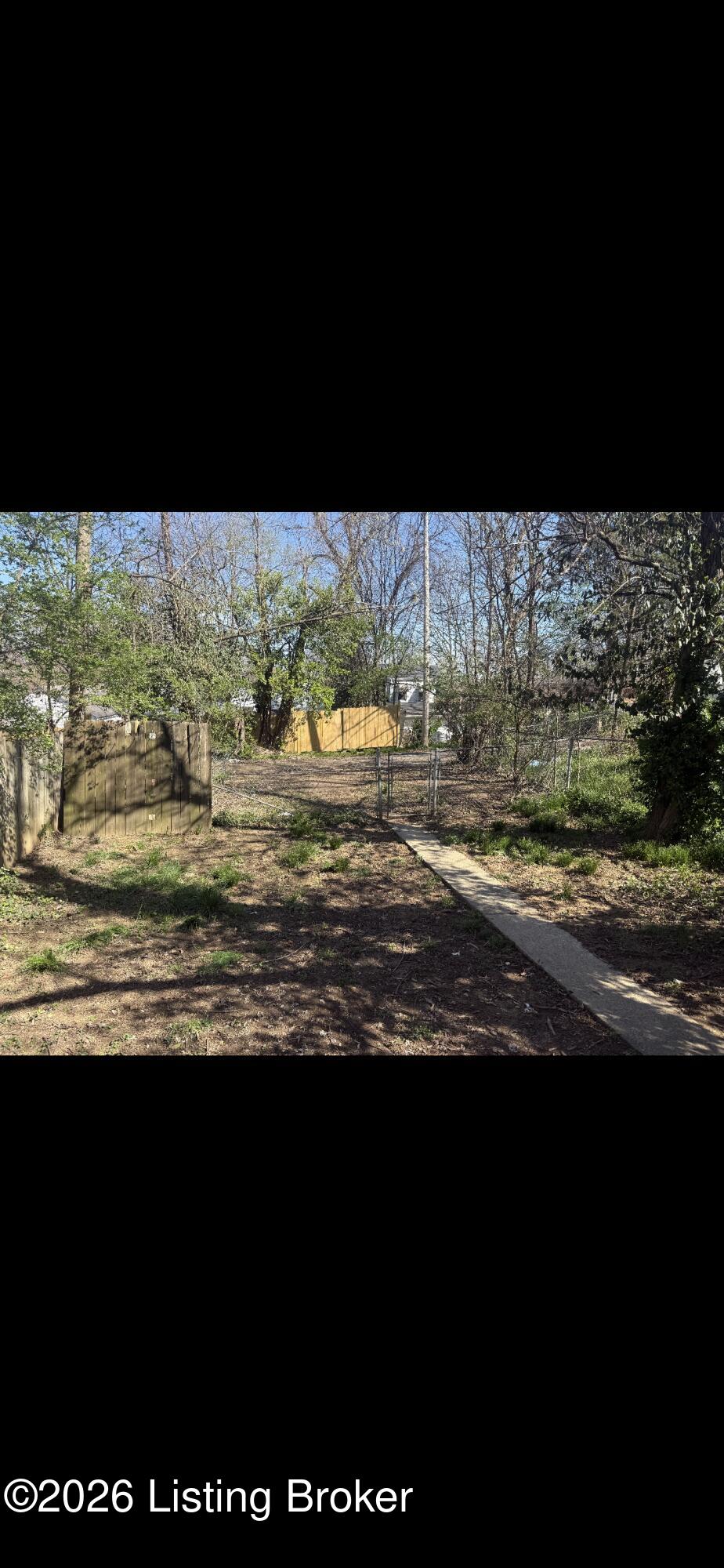 1425 Arling Ave Property Photo 3