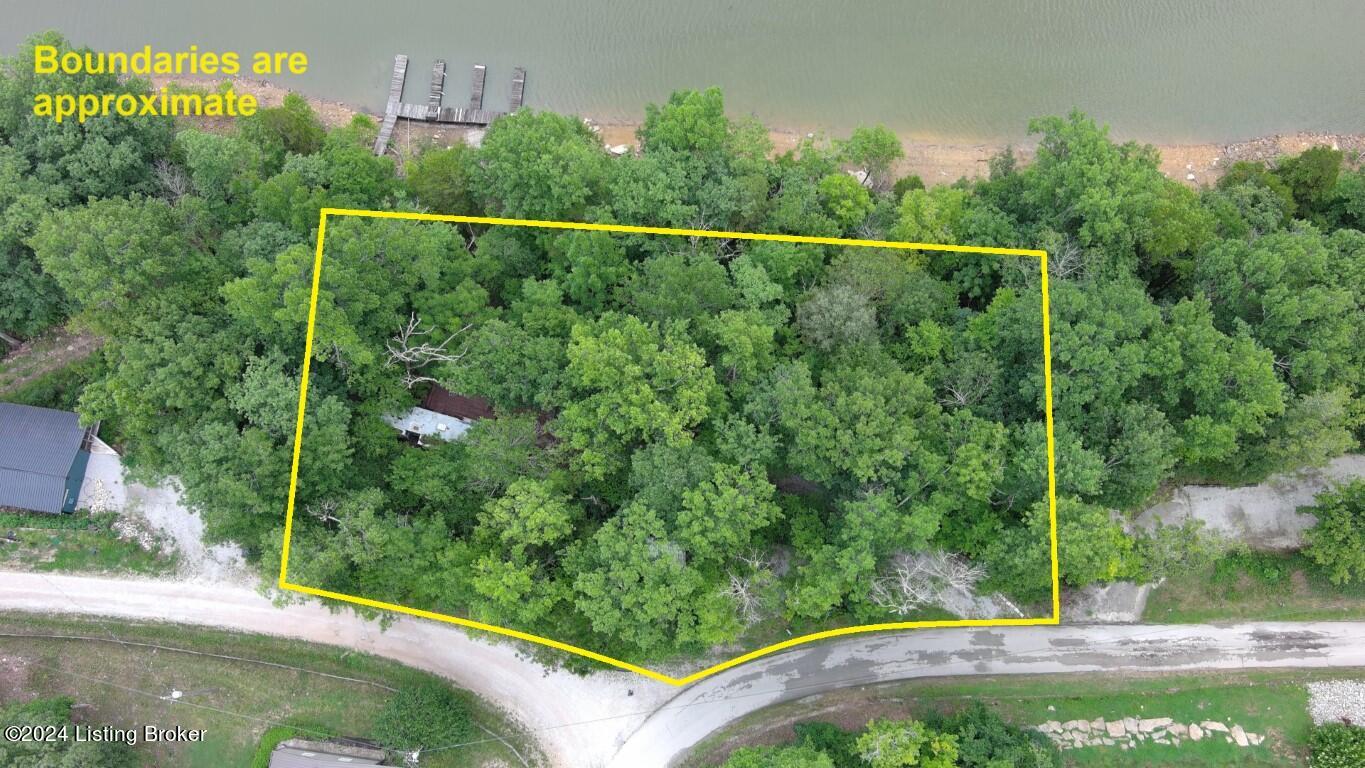 3 S Lakeside Dr Property Photo 4