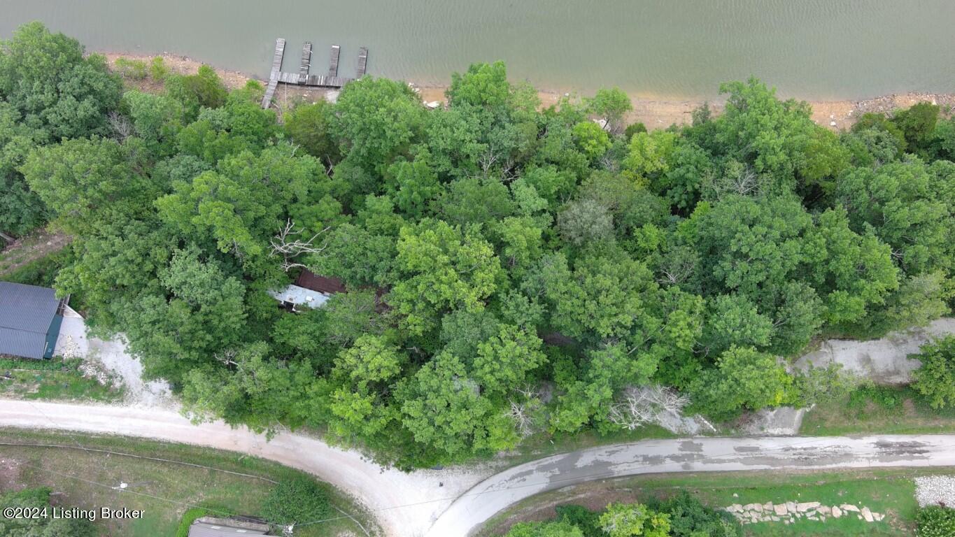 3 S Lakeside Dr Property Photo 5