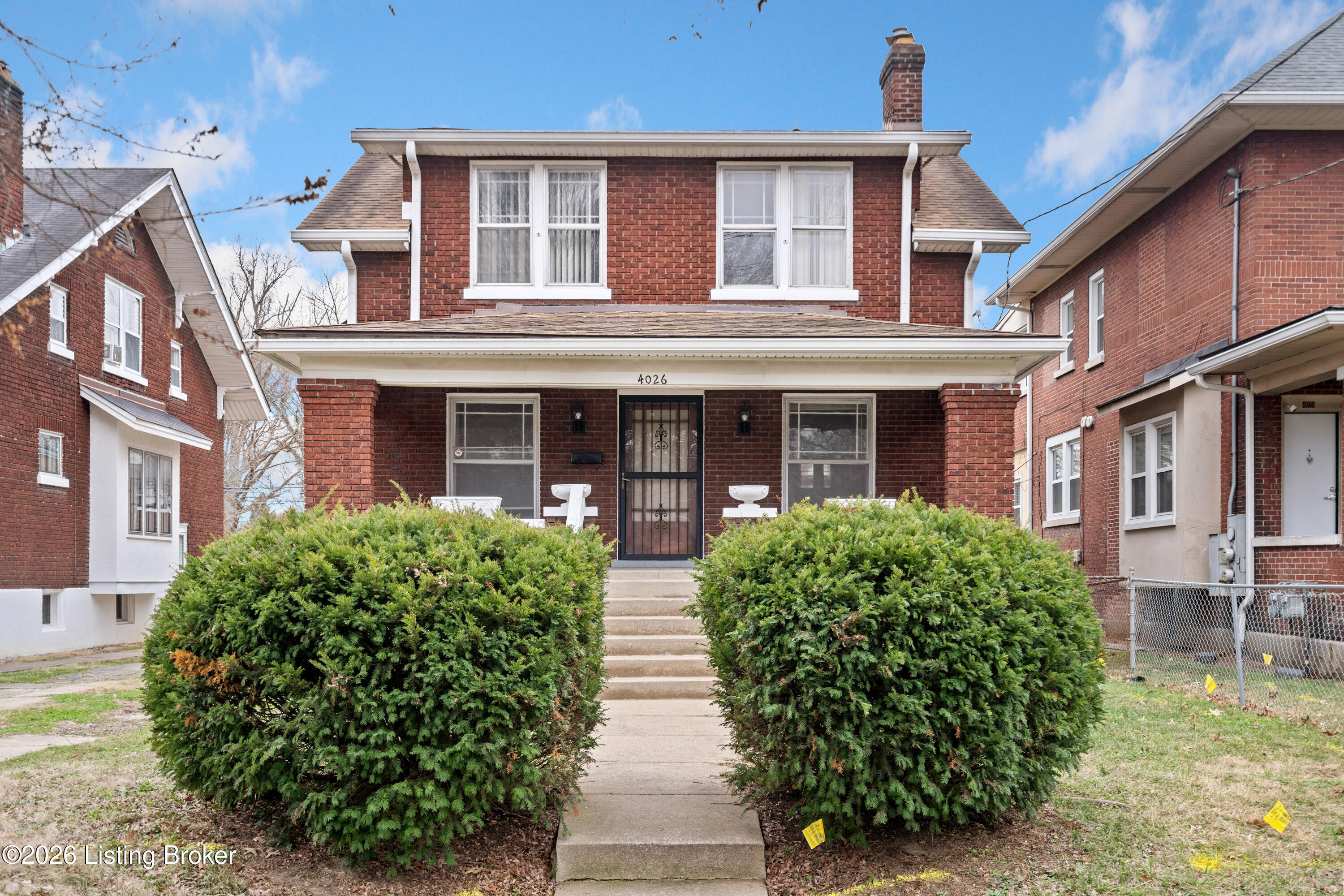 4026 W Broadway Property Photo 2