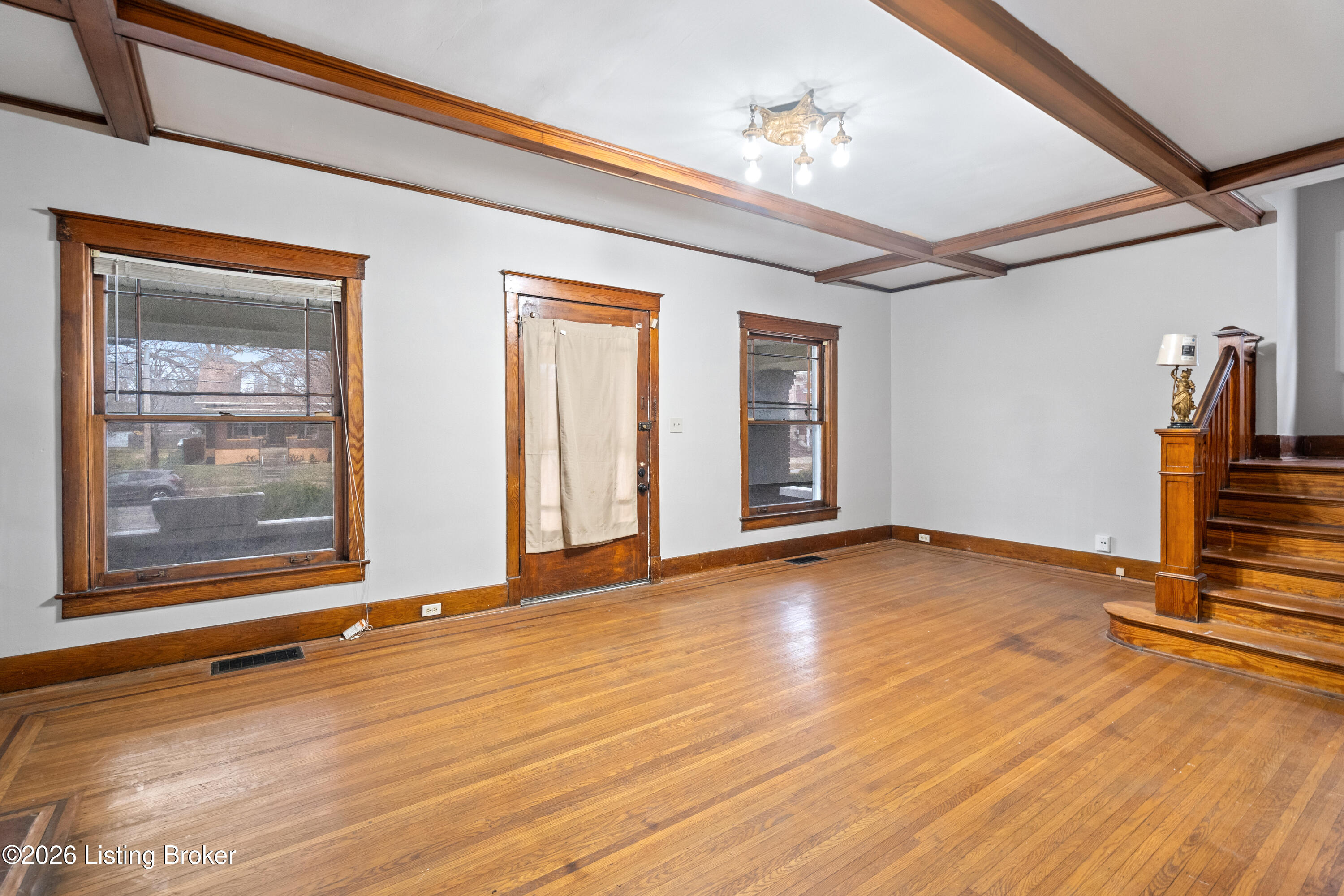 4026 W Broadway Property Photo 9