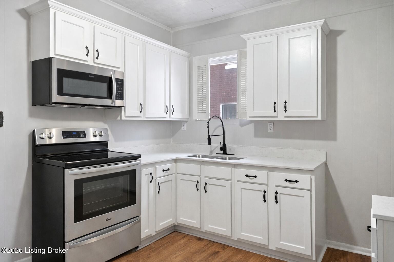 4026 W Broadway Property Photo 17