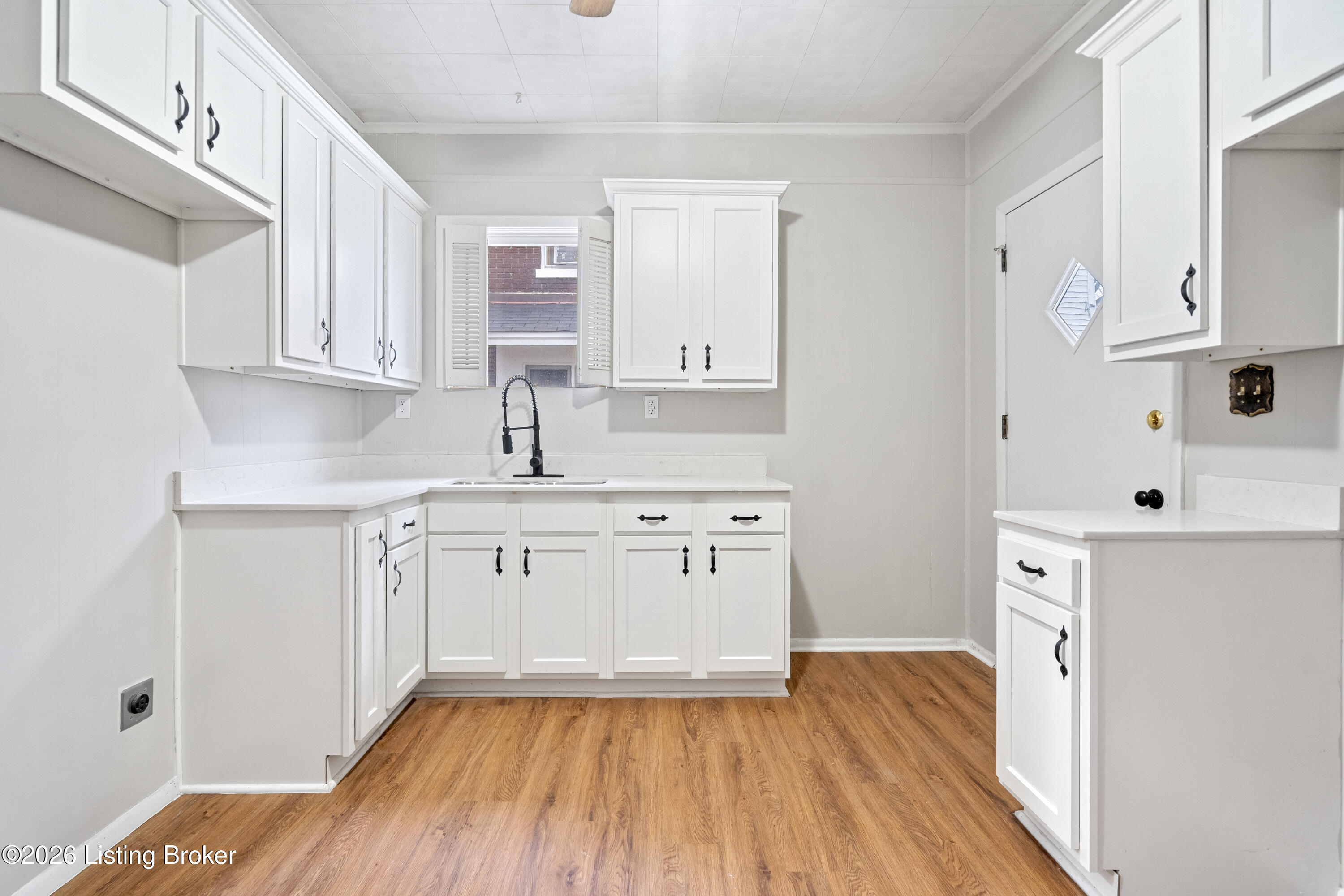 4026 W Broadway Property Photo 20
