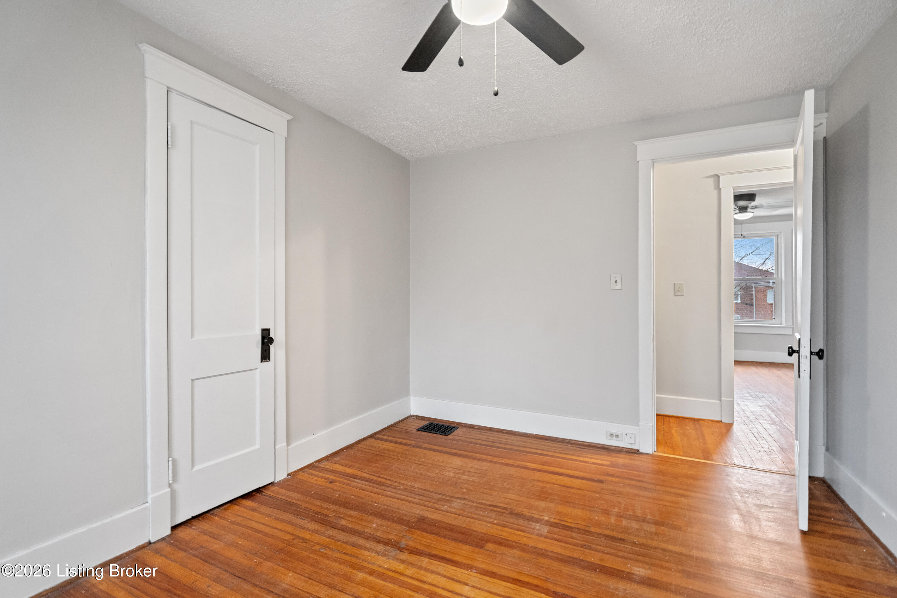 4026 W Broadway Property Photo 29