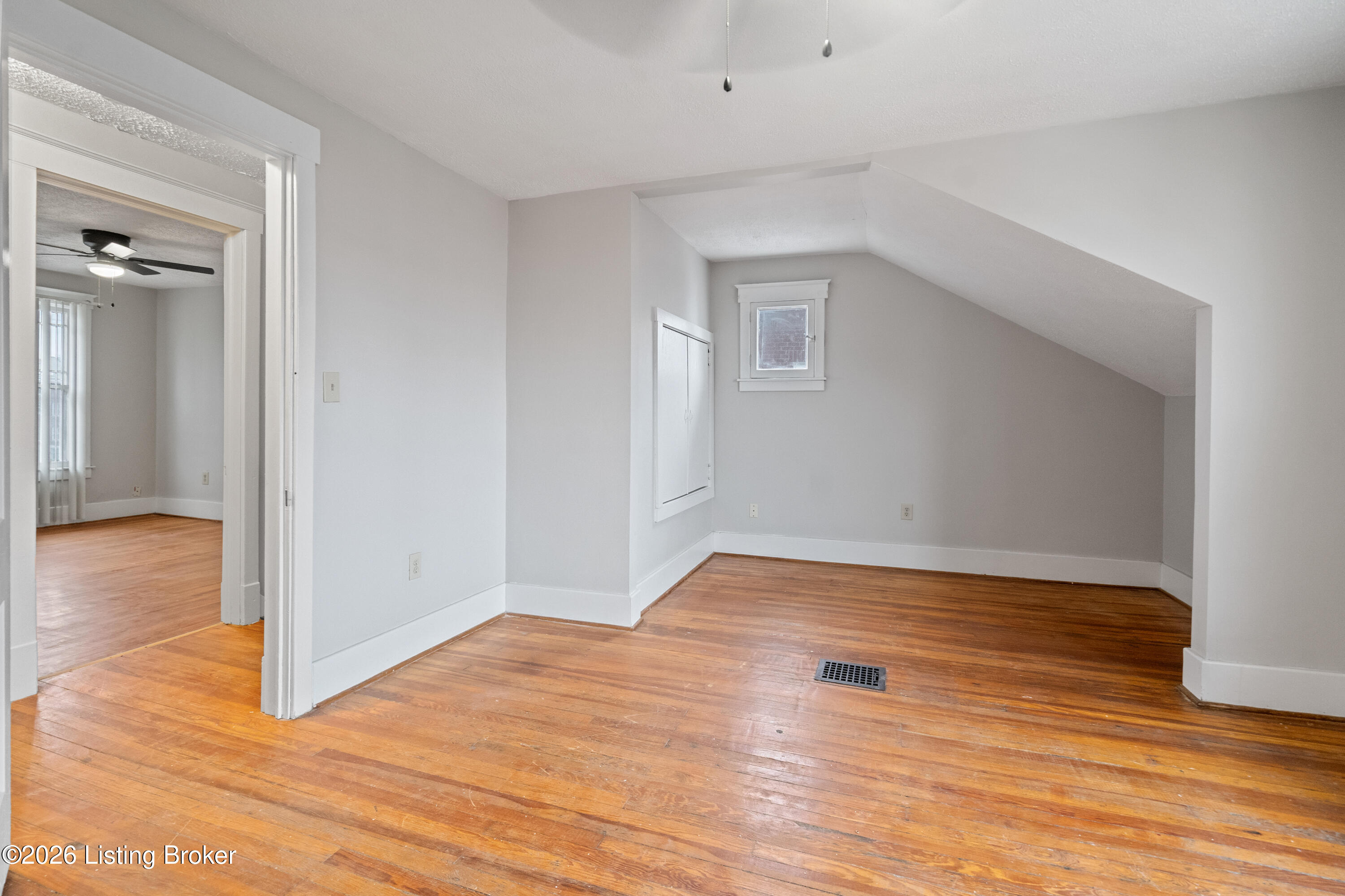 4026 W Broadway Property Photo 33