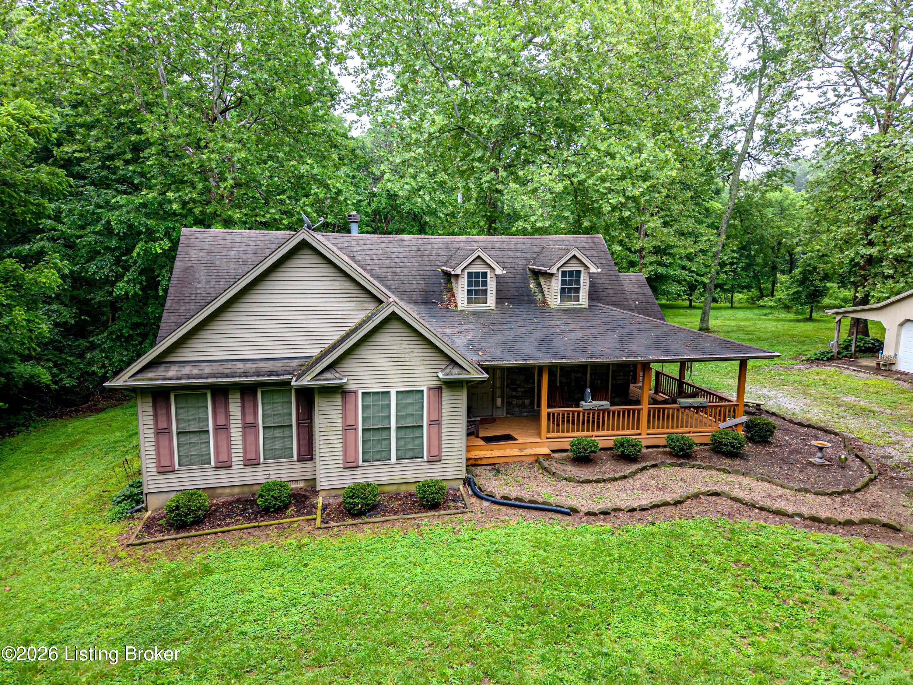 8129 Bagdad Rd Property Photo 4