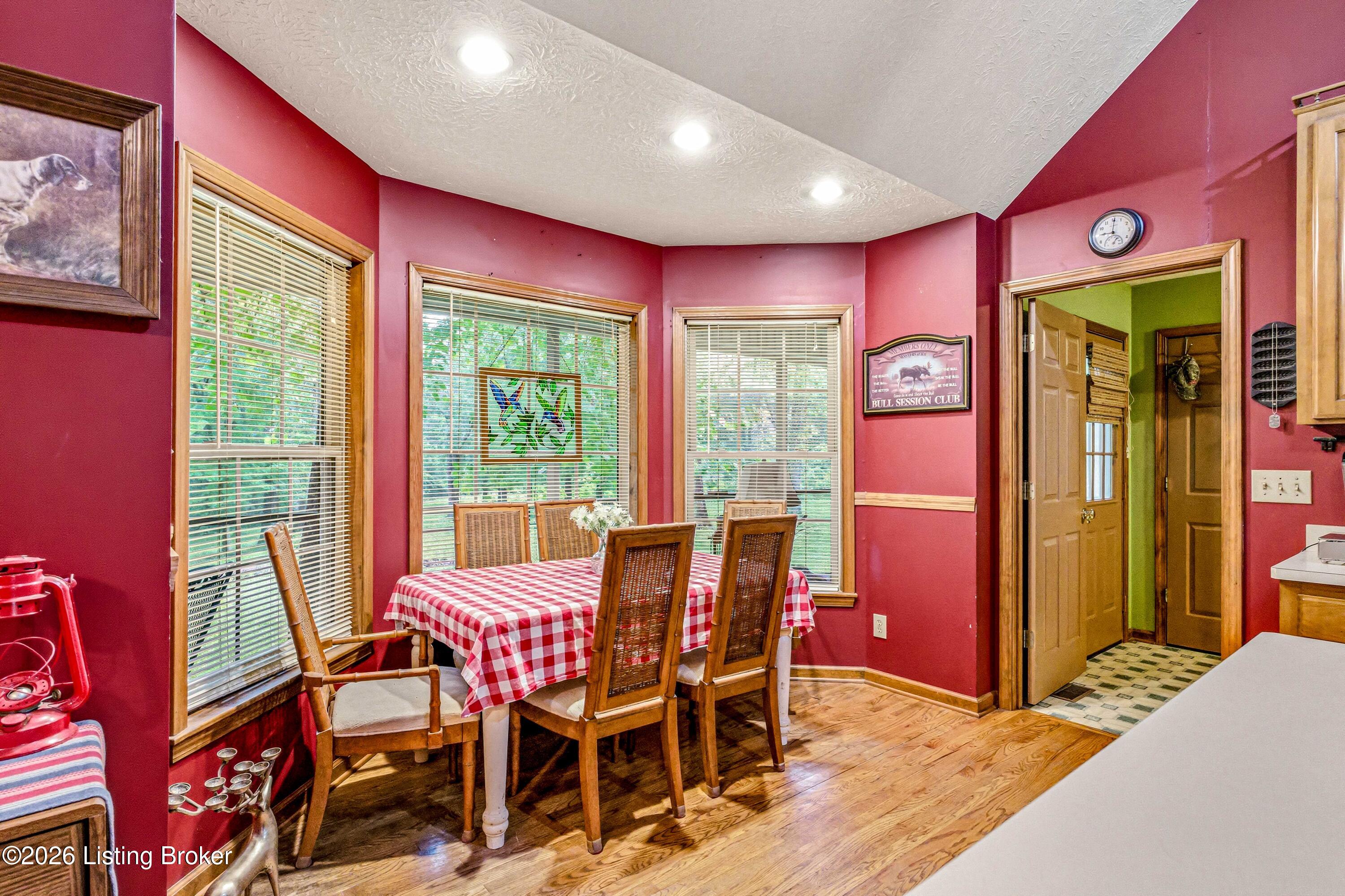 8129 Bagdad Rd Property Photo 13