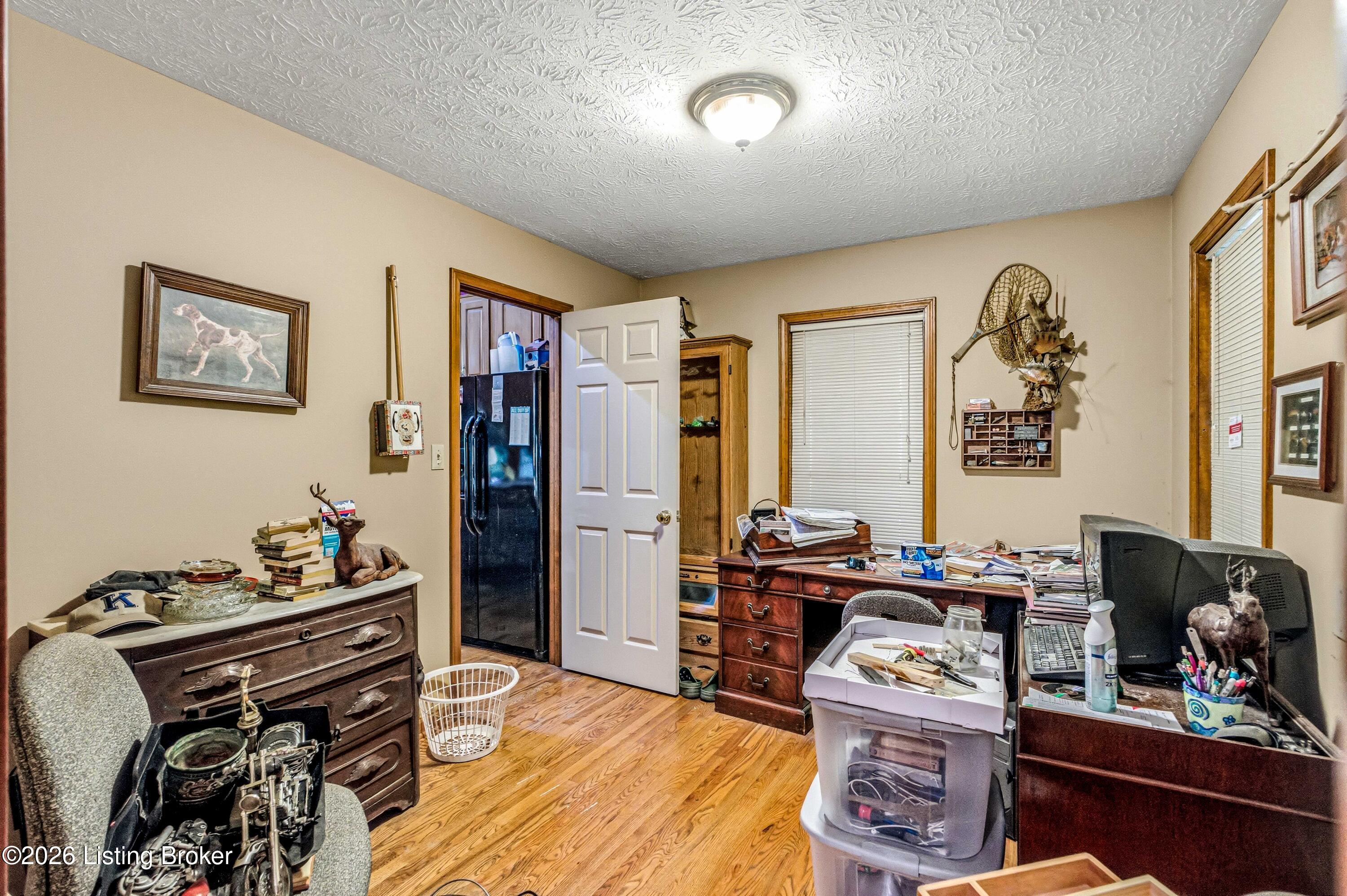 8129 Bagdad Rd Property Photo 14