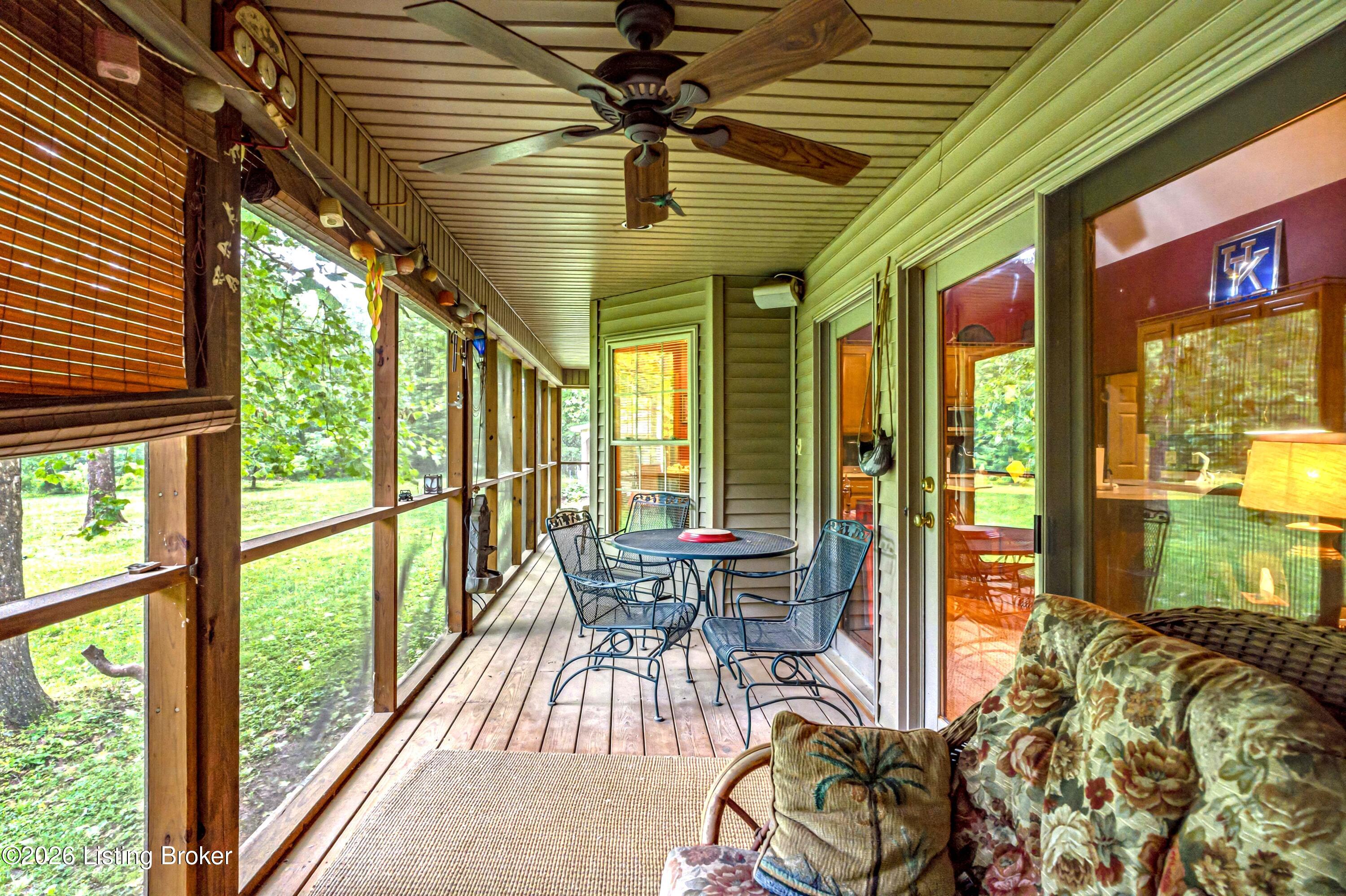 8129 Bagdad Rd Property Photo 23