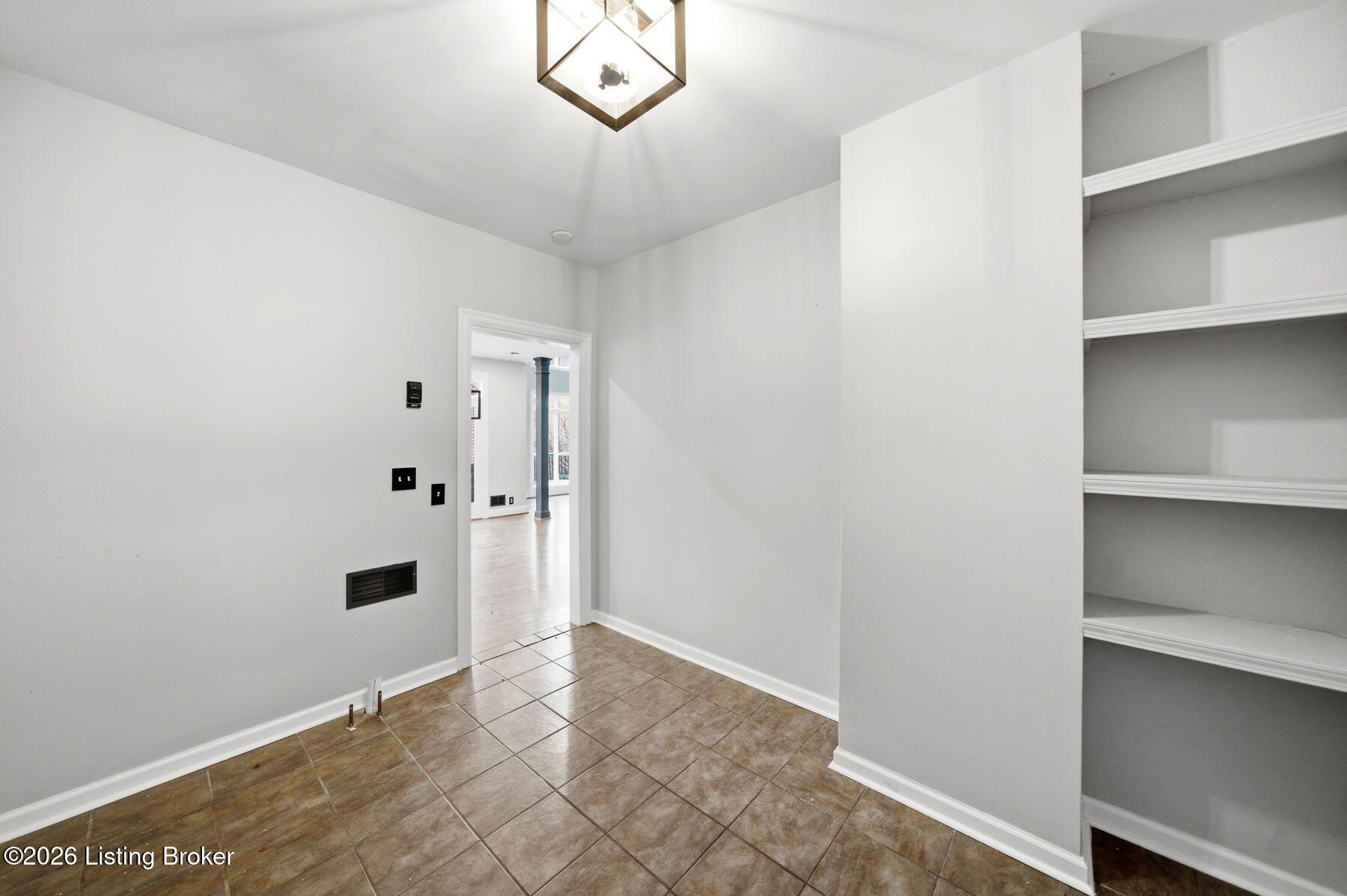 6209 Burnham Pl Property Photo 34