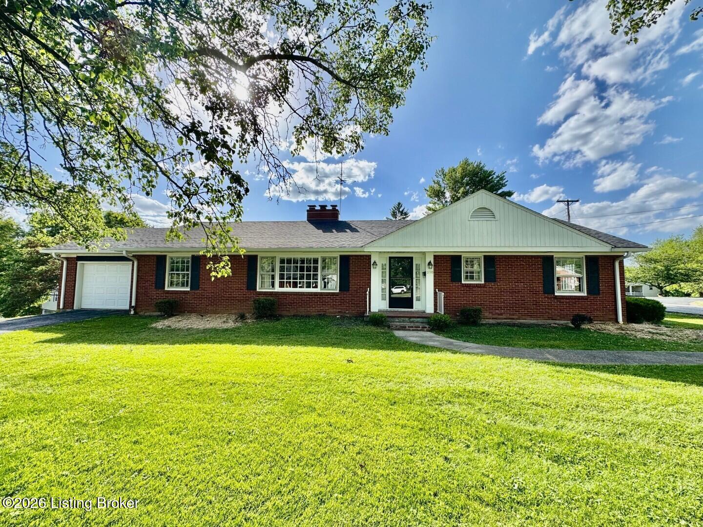 108 Fair Dr Property Photo 1