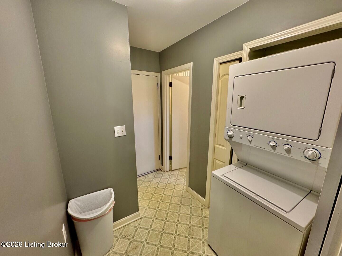 108 Fair Dr Property Photo 22