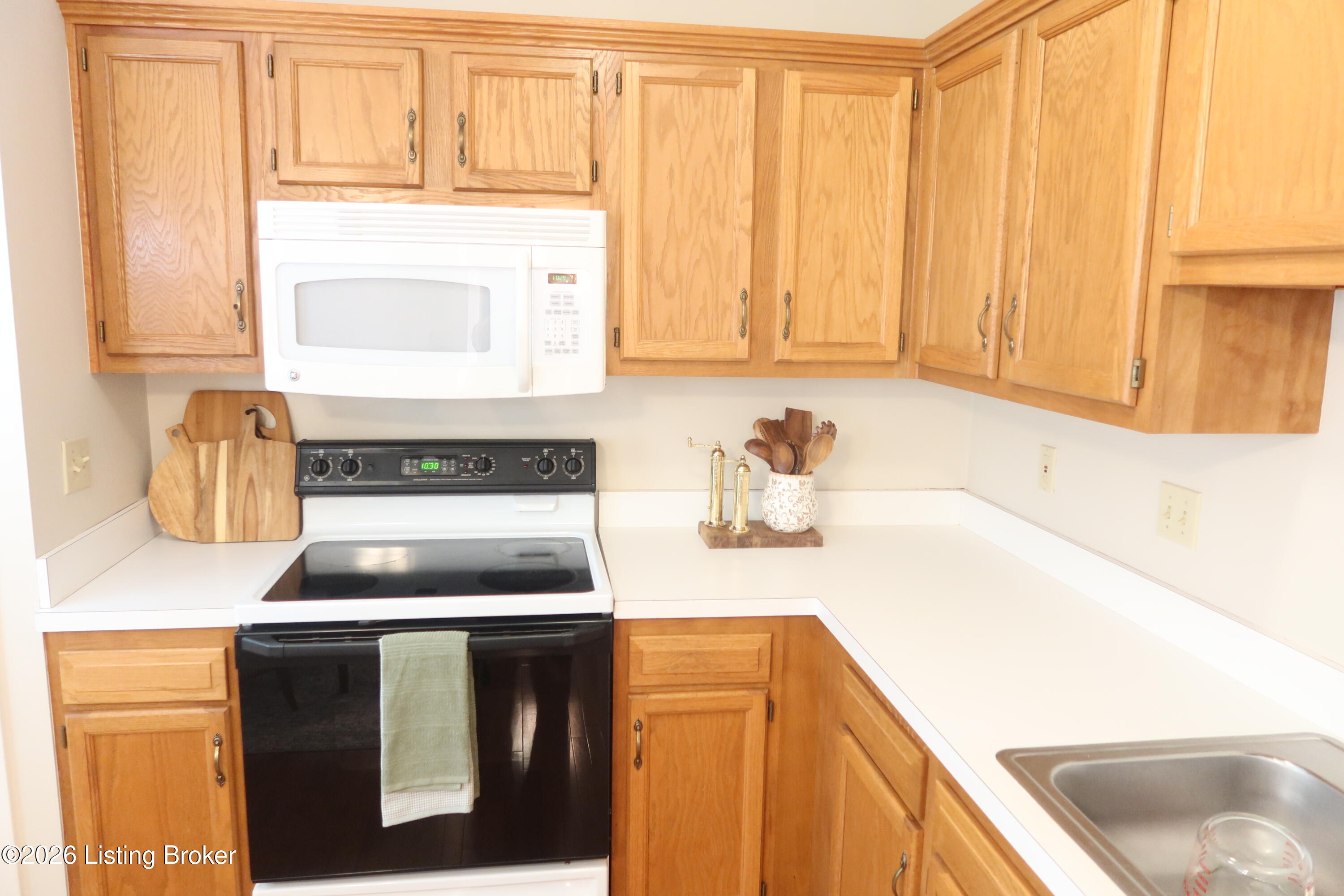 8913 Harmony Place Ct Property Photo 14