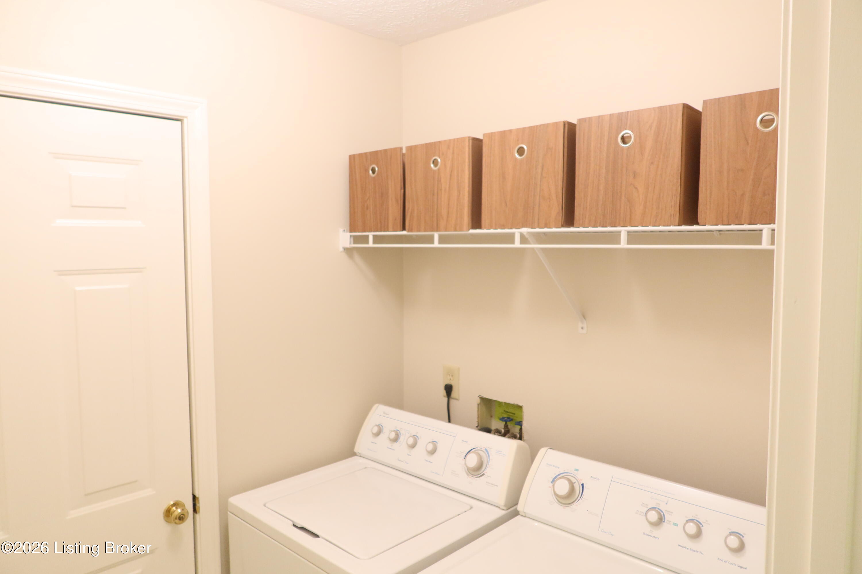 8913 Harmony Place Ct Property Photo 34