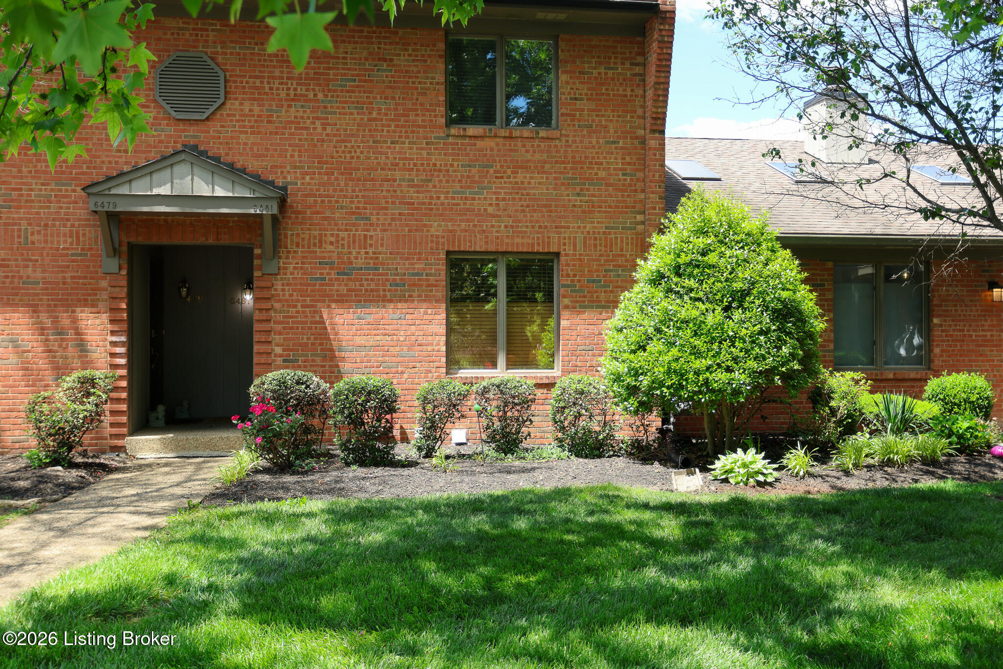 6481 Marina Dr Property Photo 3