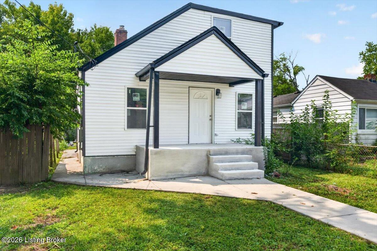 928 Camden Ave Property Photo 3