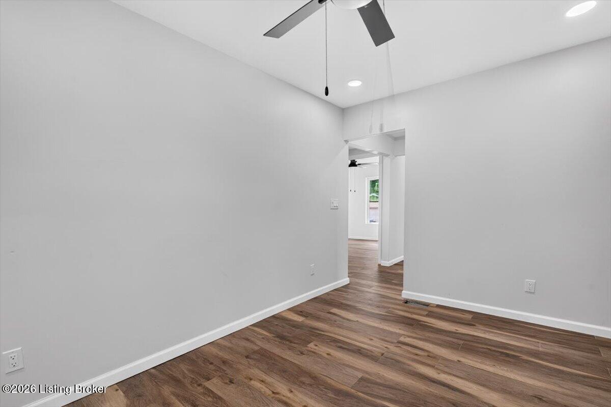 928 Camden Ave Property Photo 4