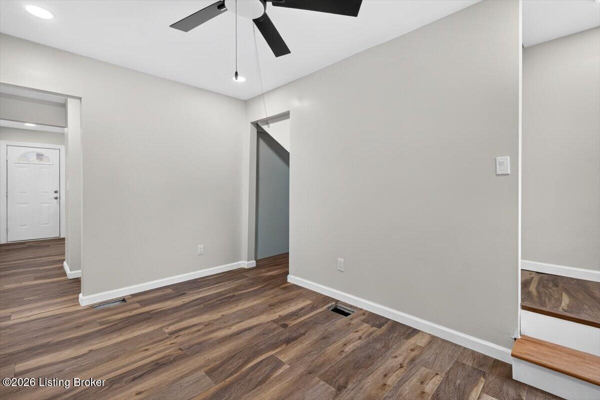 928 Camden Ave Property Photo 12