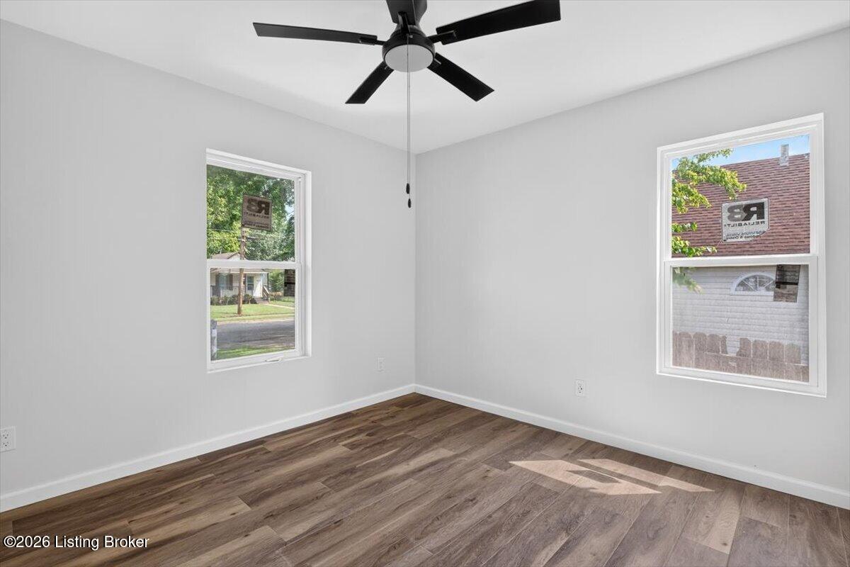 928 Camden Ave Property Photo 17