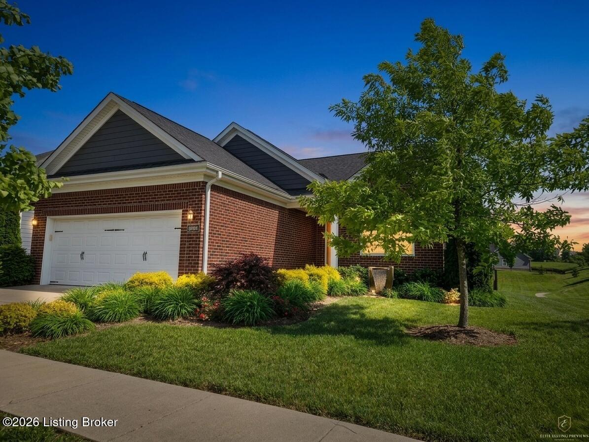 10104 Cedar Garden Dr Property Photo 6
