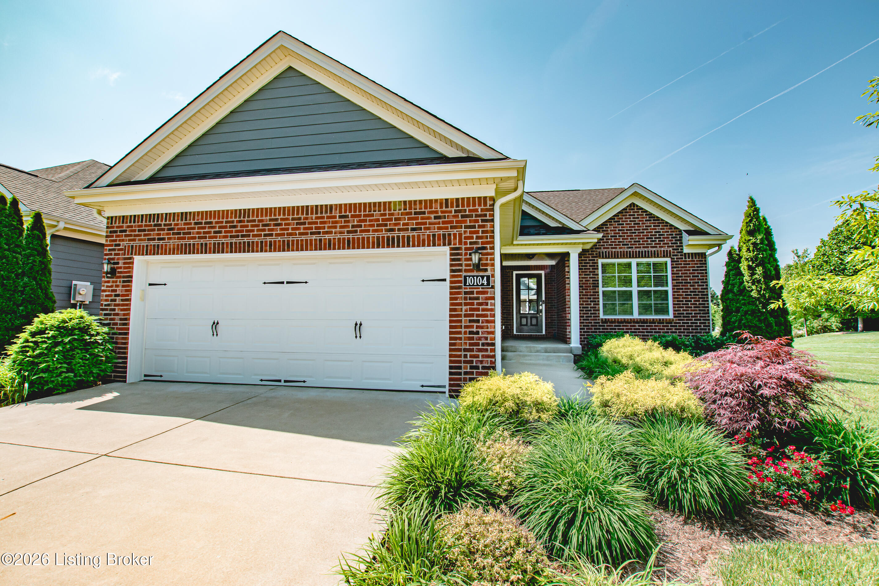 10104 Cedar Garden Dr Property Photo 11