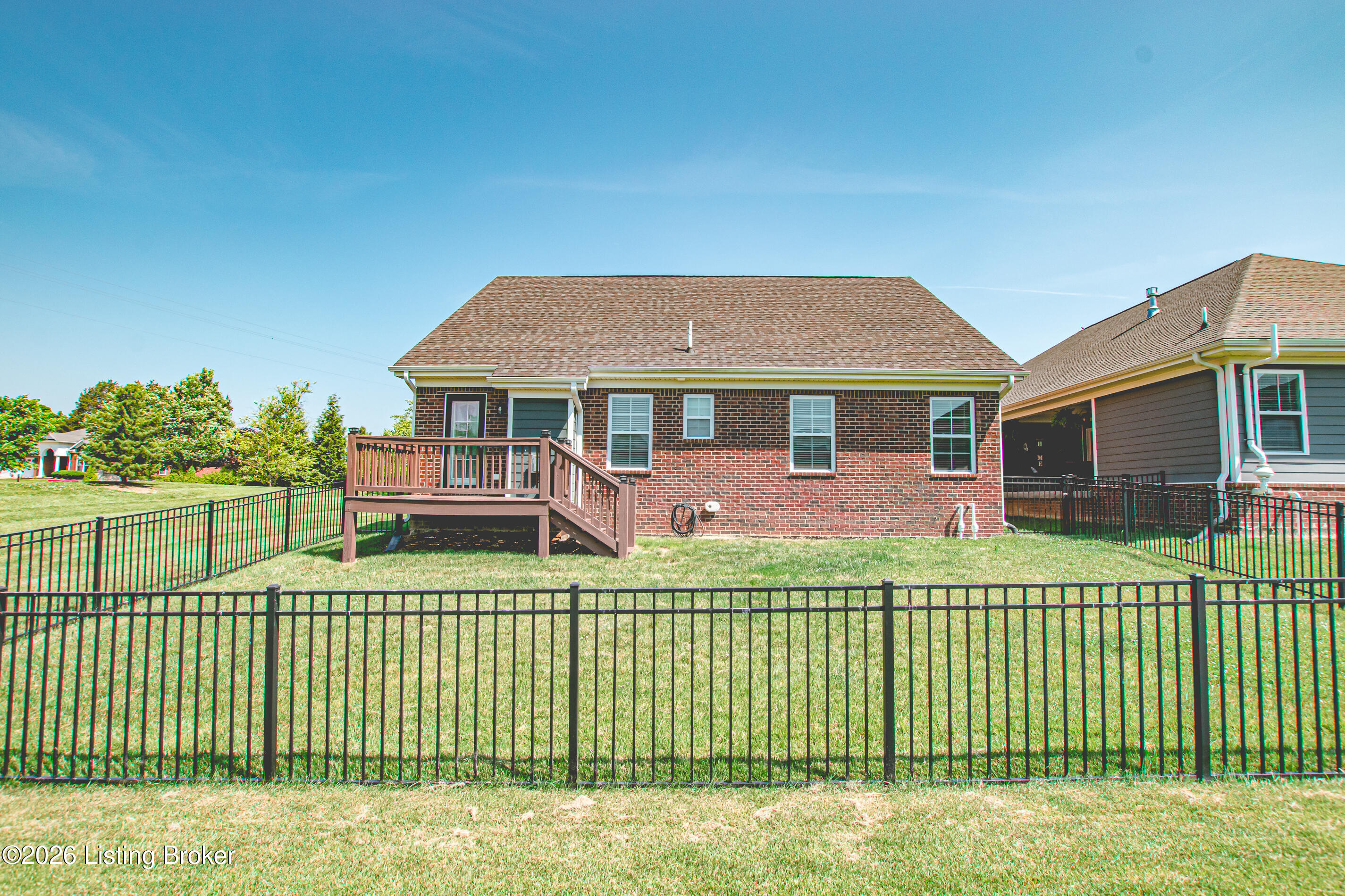 10104 Cedar Garden Dr Property Photo 14