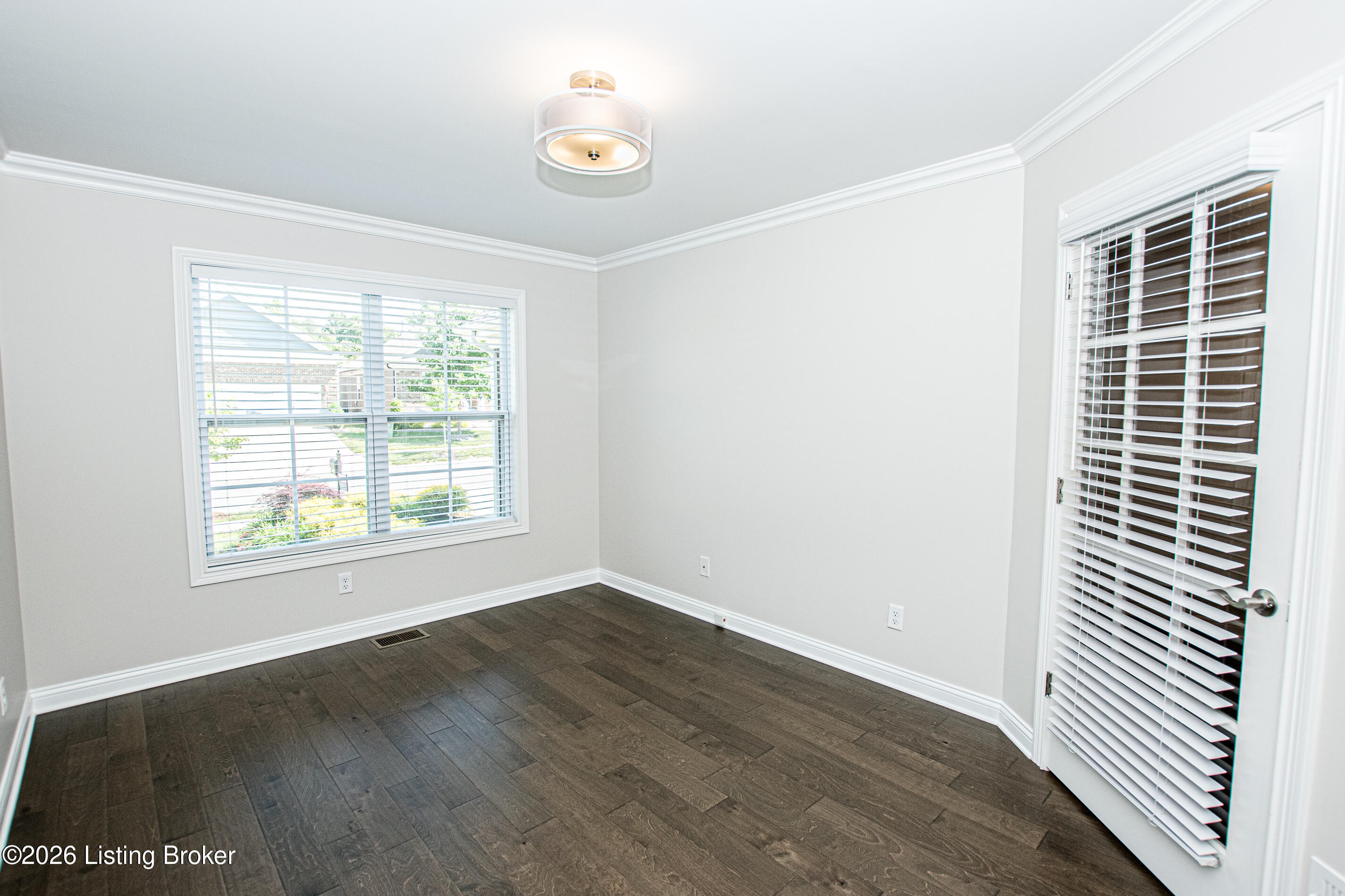 10104 Cedar Garden Dr Property Photo 20