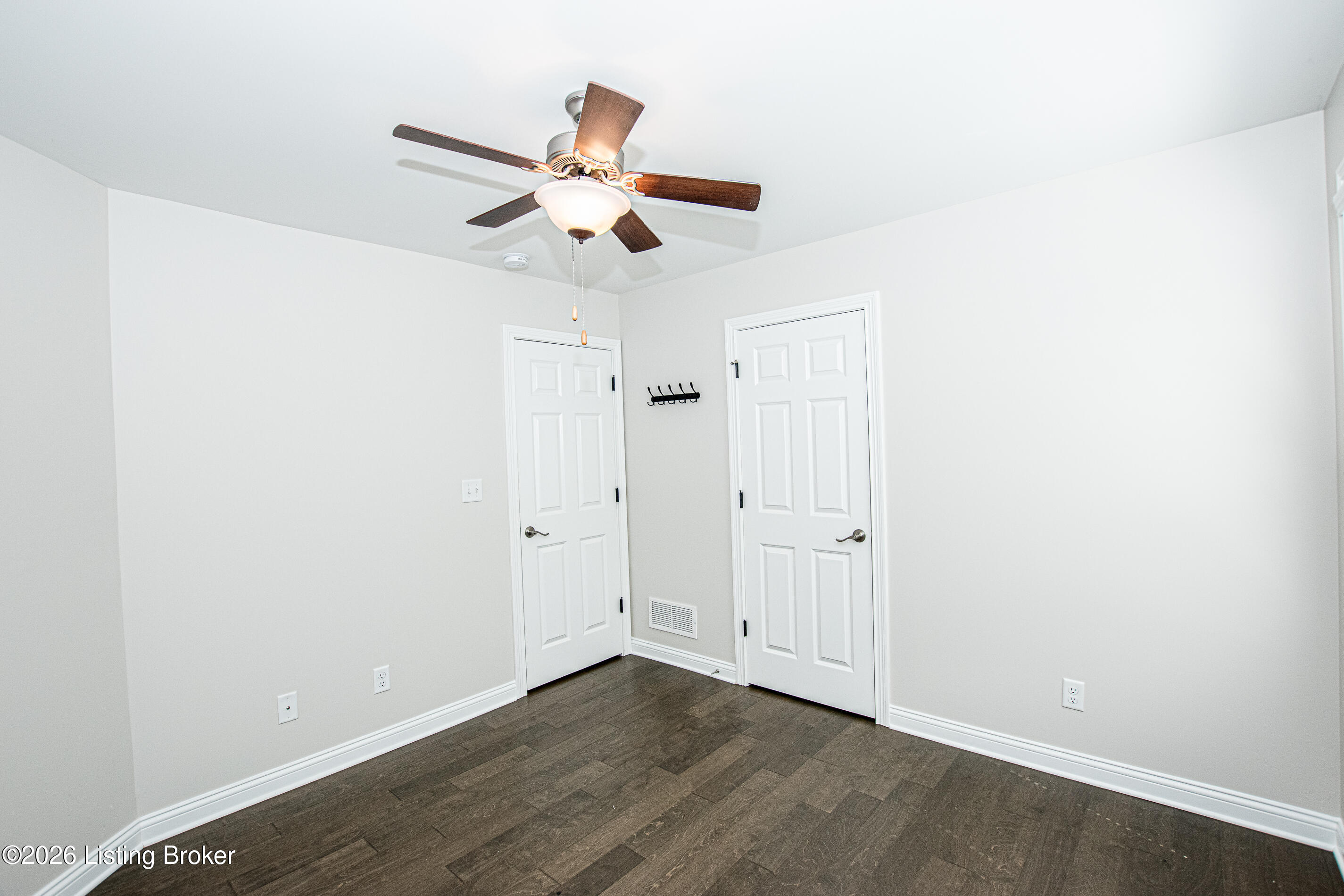 10104 Cedar Garden Dr Property Photo 30