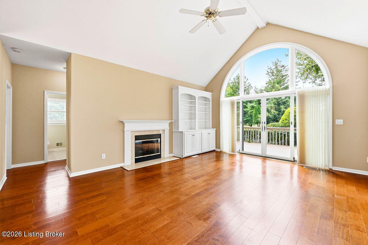 8011 Cedar Glen Ln Property Photo 5