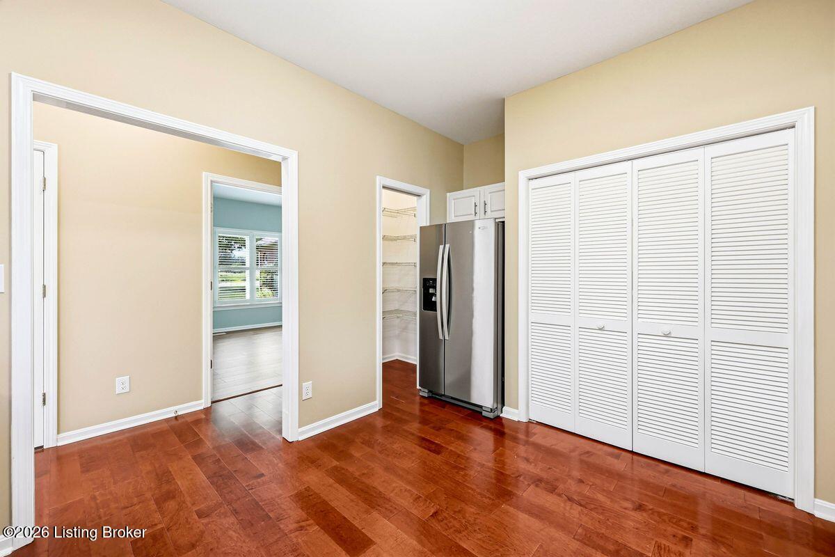 8011 Cedar Glen Ln Property Photo 12