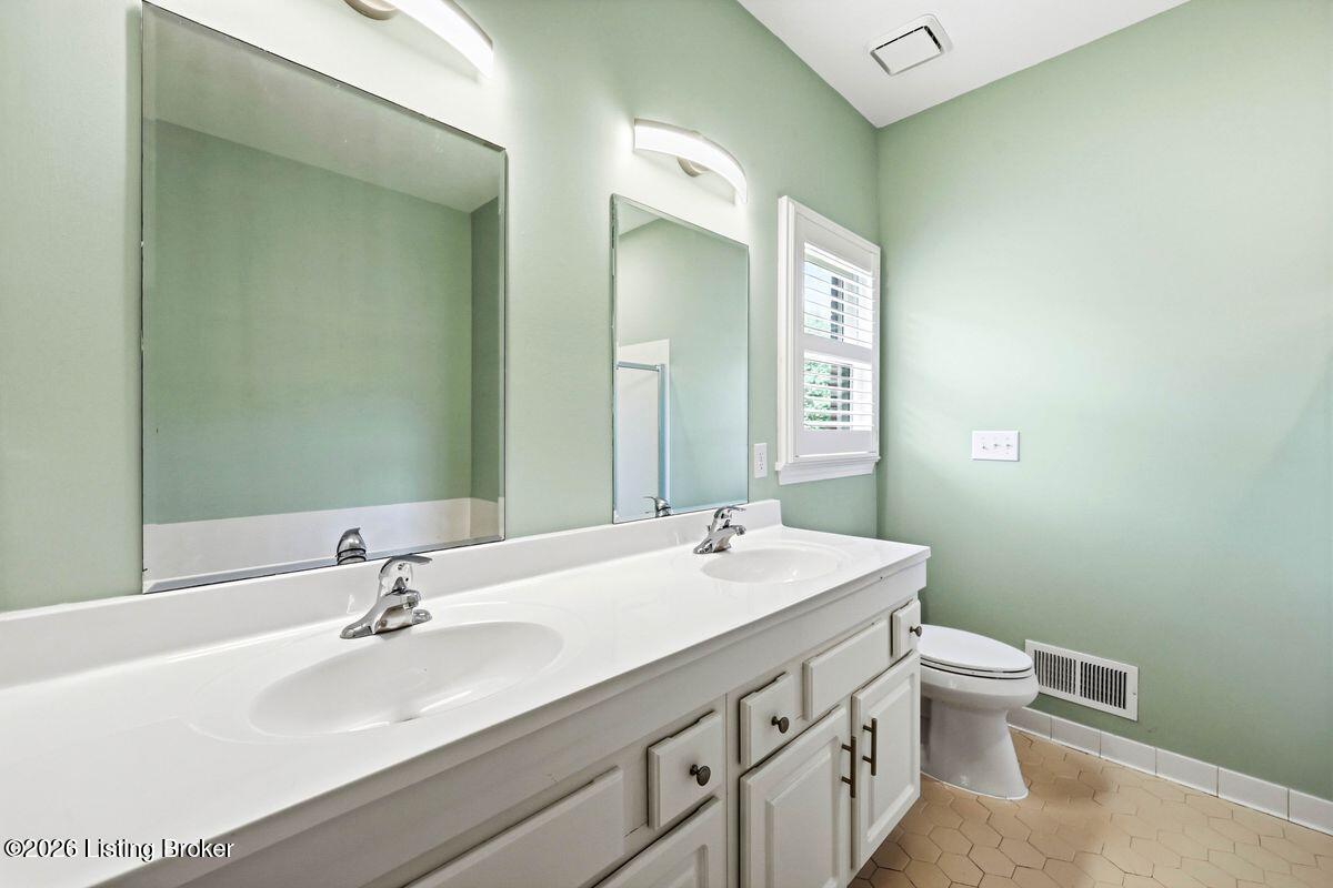 8011 Cedar Glen Ln Property Photo 17