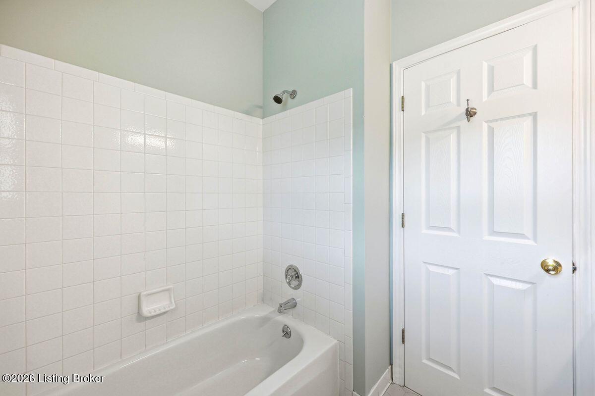 8011 Cedar Glen Ln Property Photo 25
