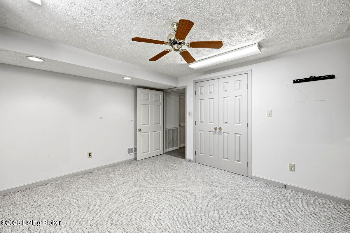 8011 Cedar Glen Ln Property Photo 38