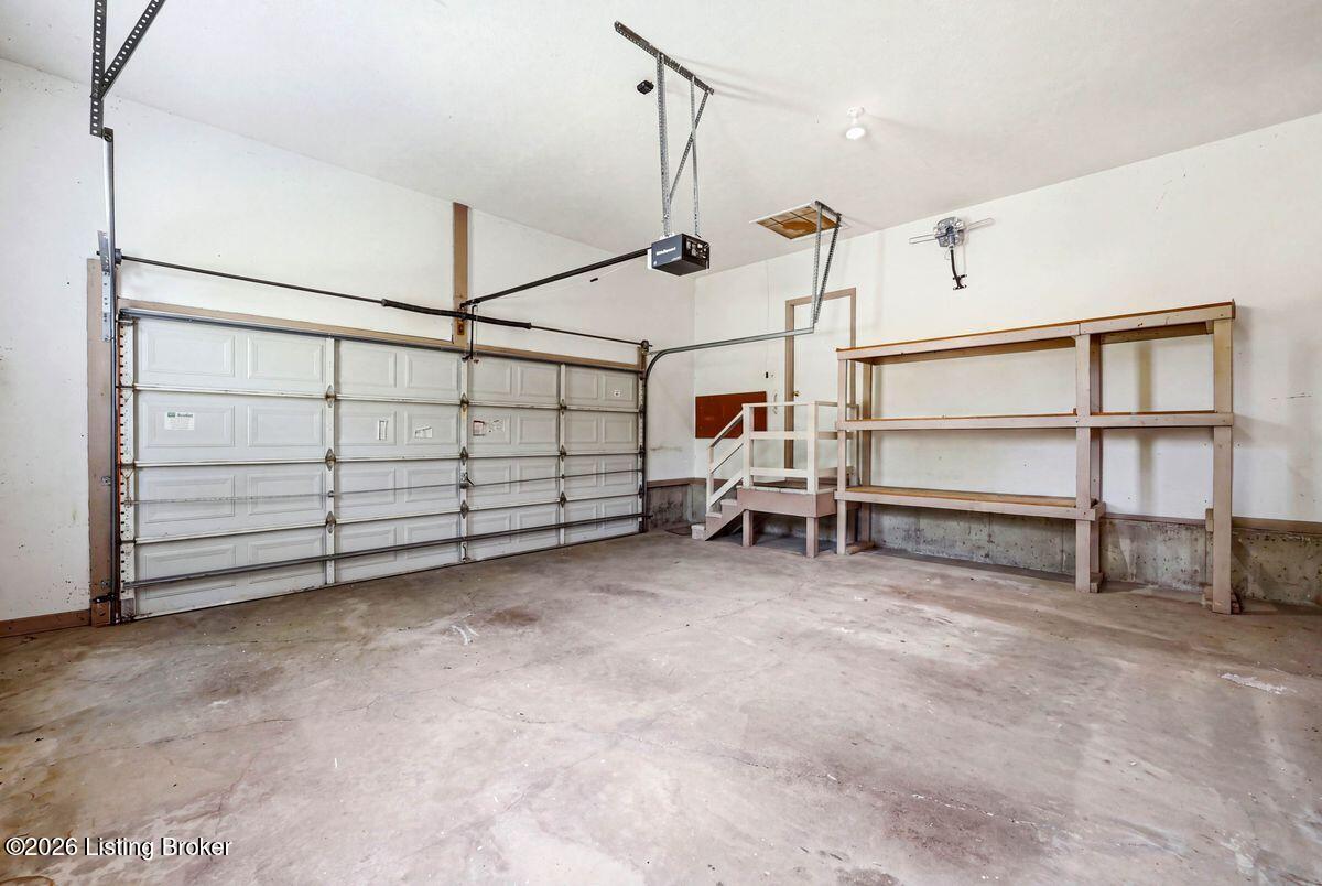 8011 Cedar Glen Ln Property Photo 46