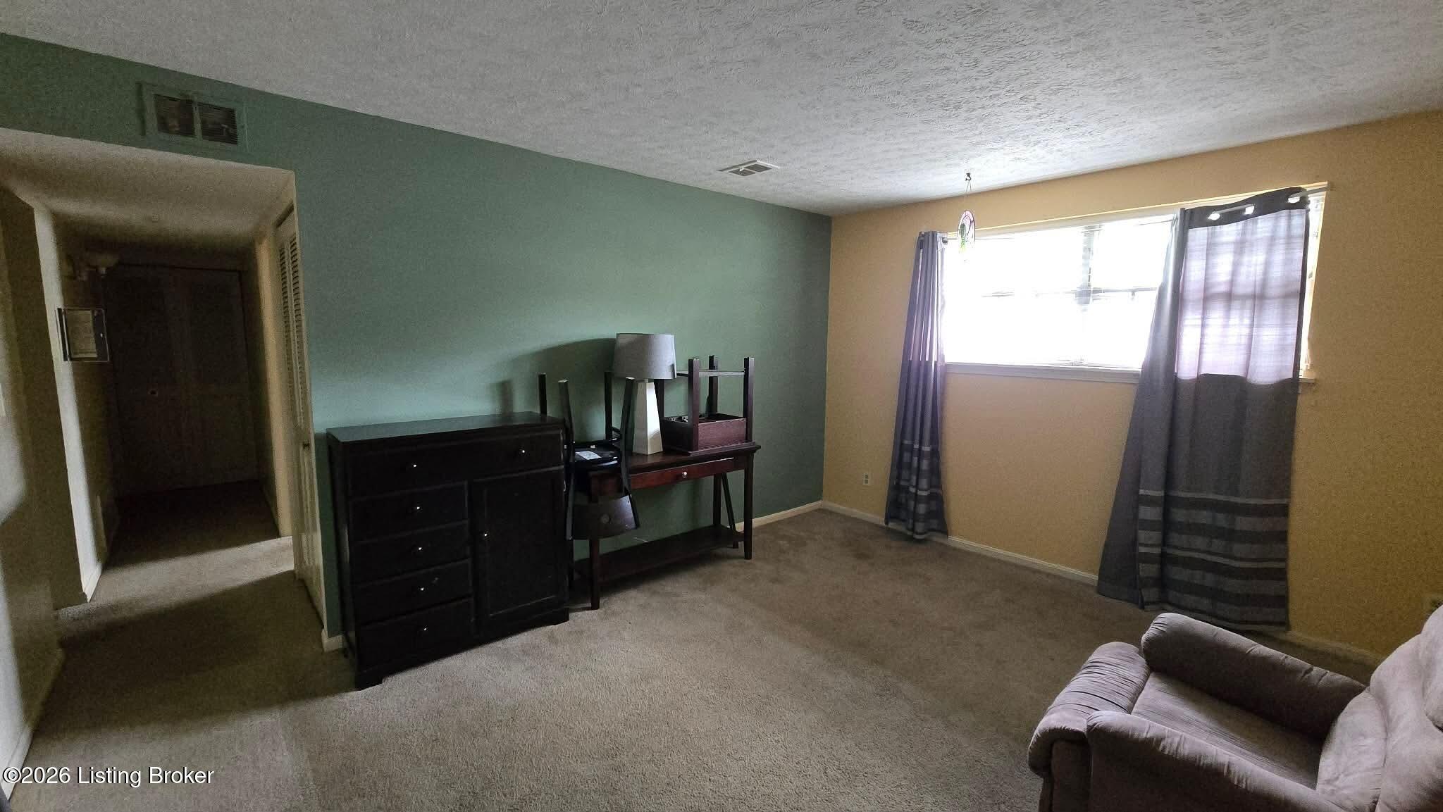 306 Chanel Ct Apt 4 Property Photo 2