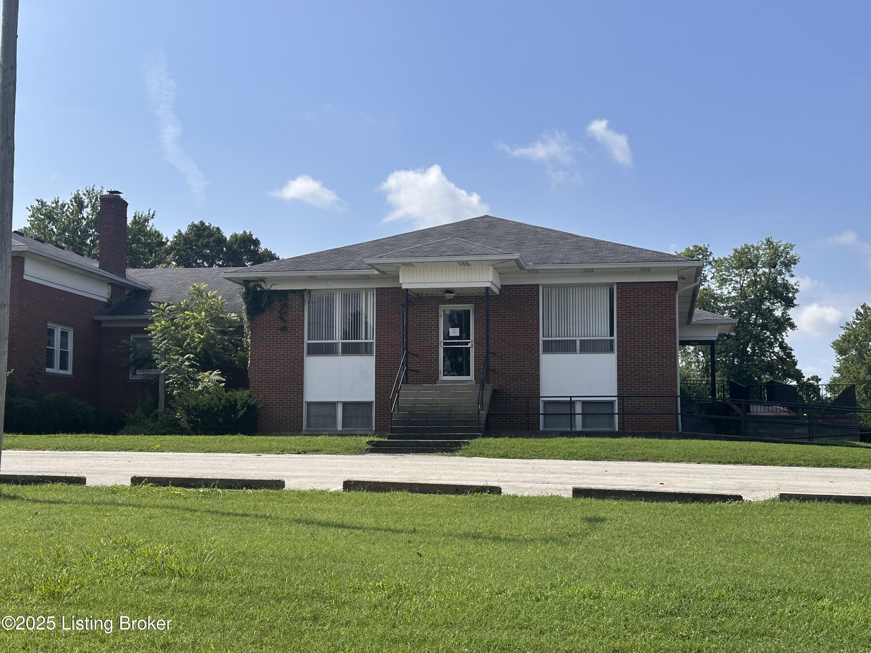 9801 Cooper Church Dr Property Photo 2