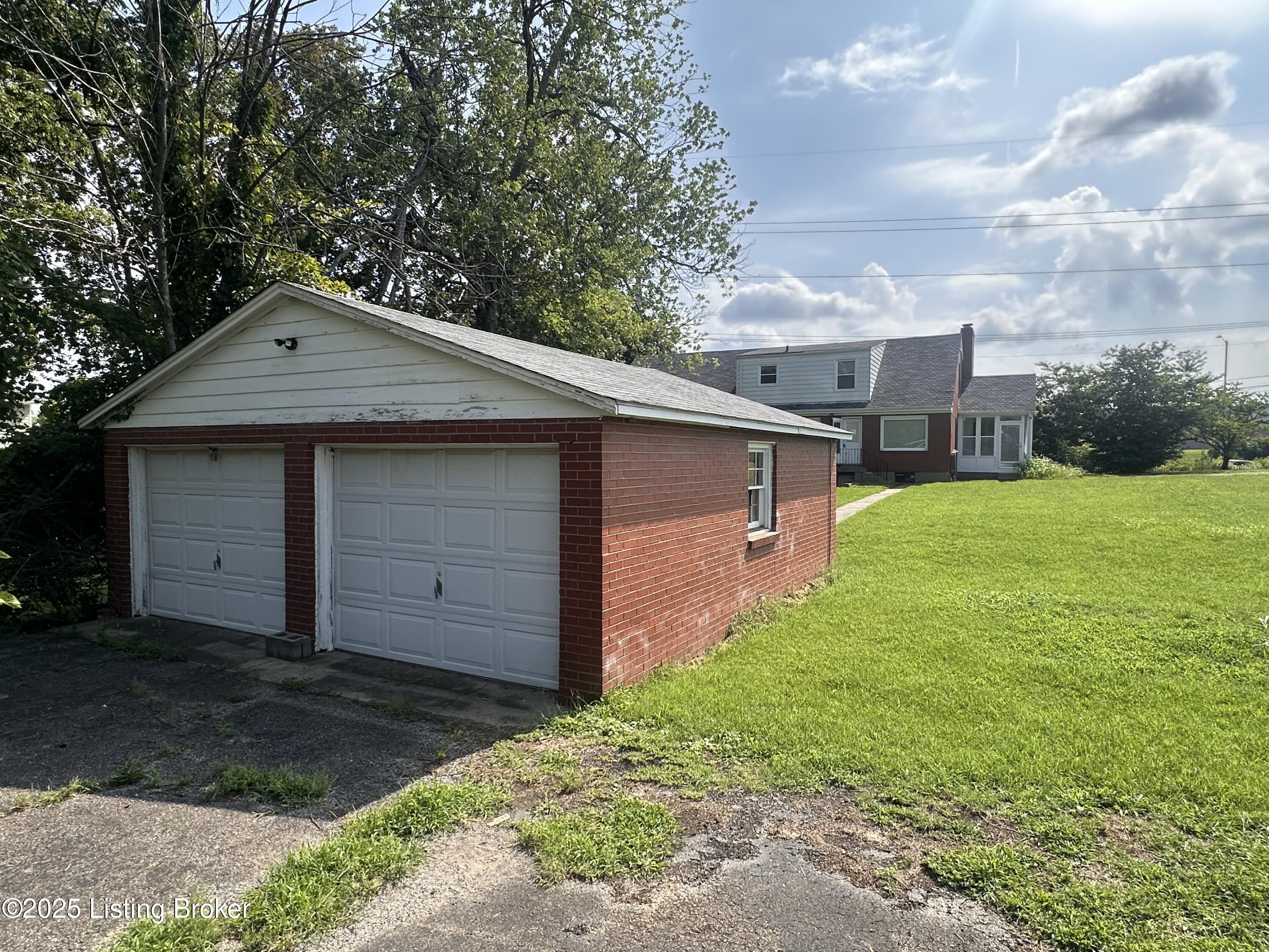 9801 Cooper Church Dr Property Photo 43
