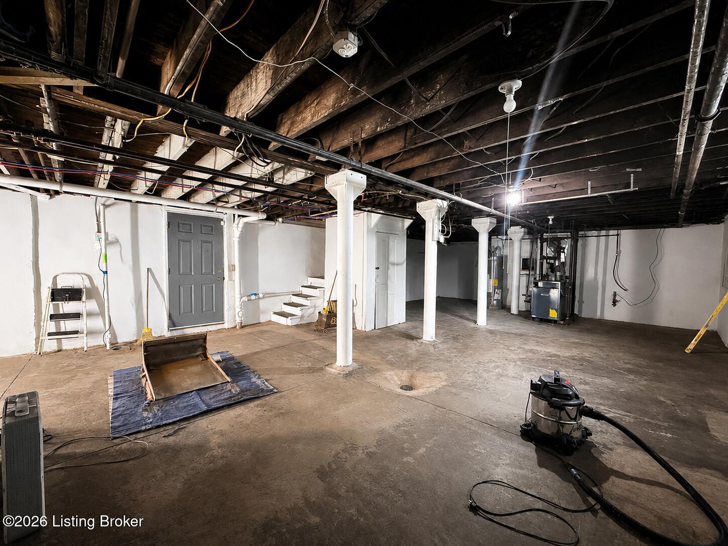 300 Glendora Ave Property Photo 23