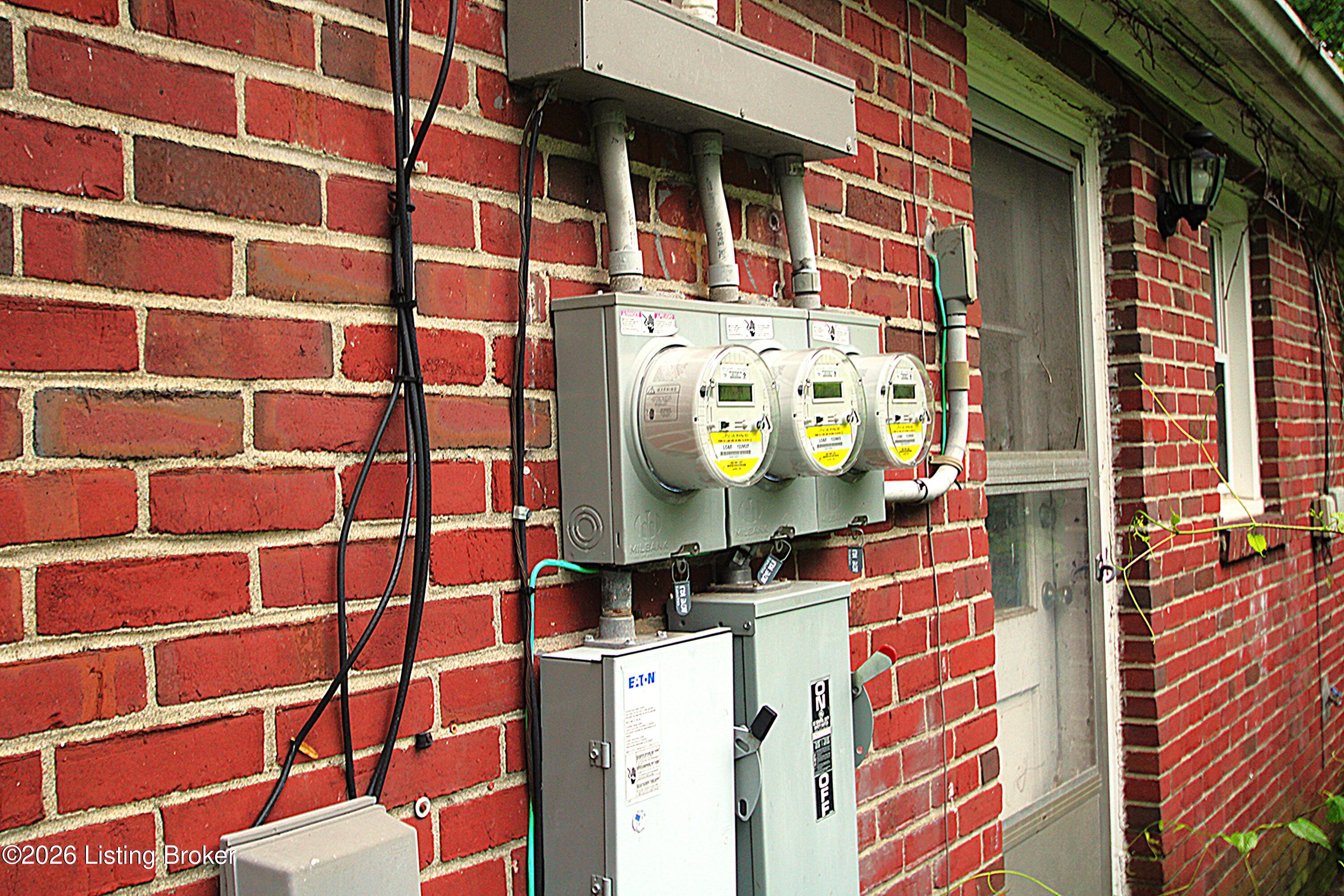 2332 Sycamore Ave Property Photo 5