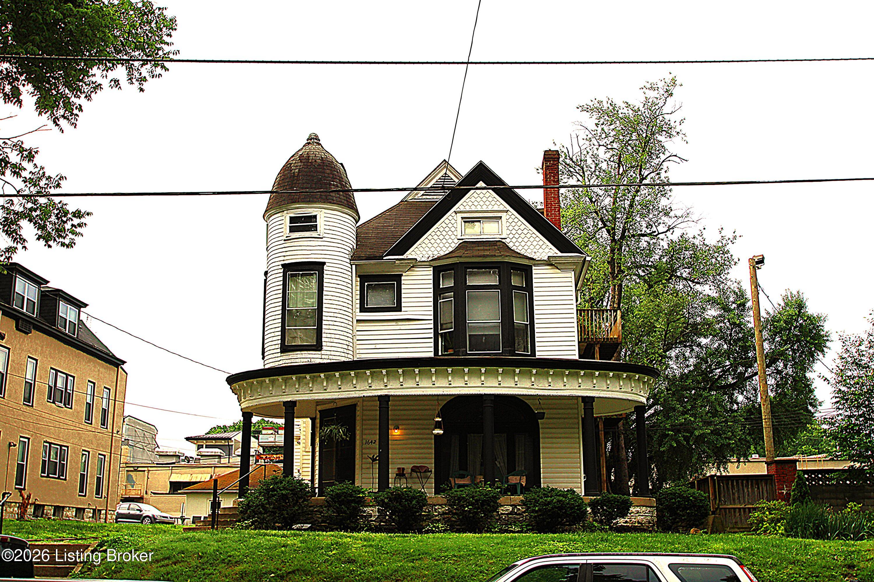 1642 Beechwood Ave Property Photo 7