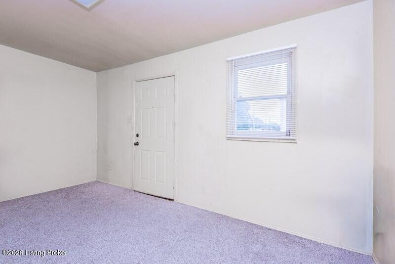 3722 Vermont Ave Property Photo 2