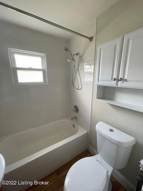 2138 Crittenden Dr Property Photo 8