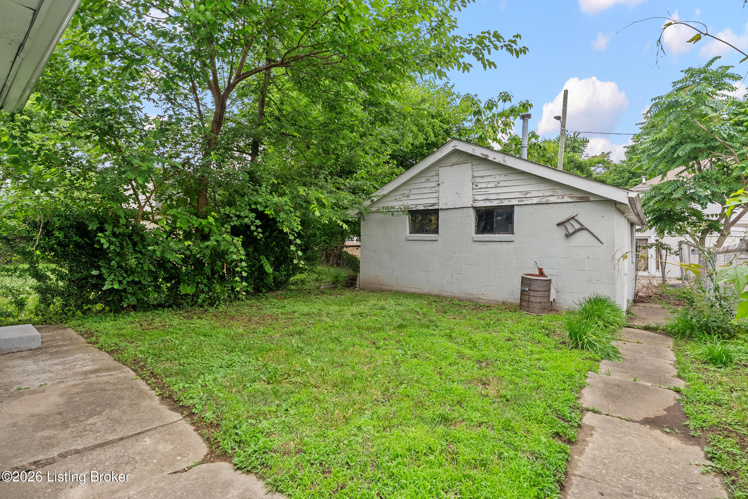 2137 Bradley Ave Property Photo 22